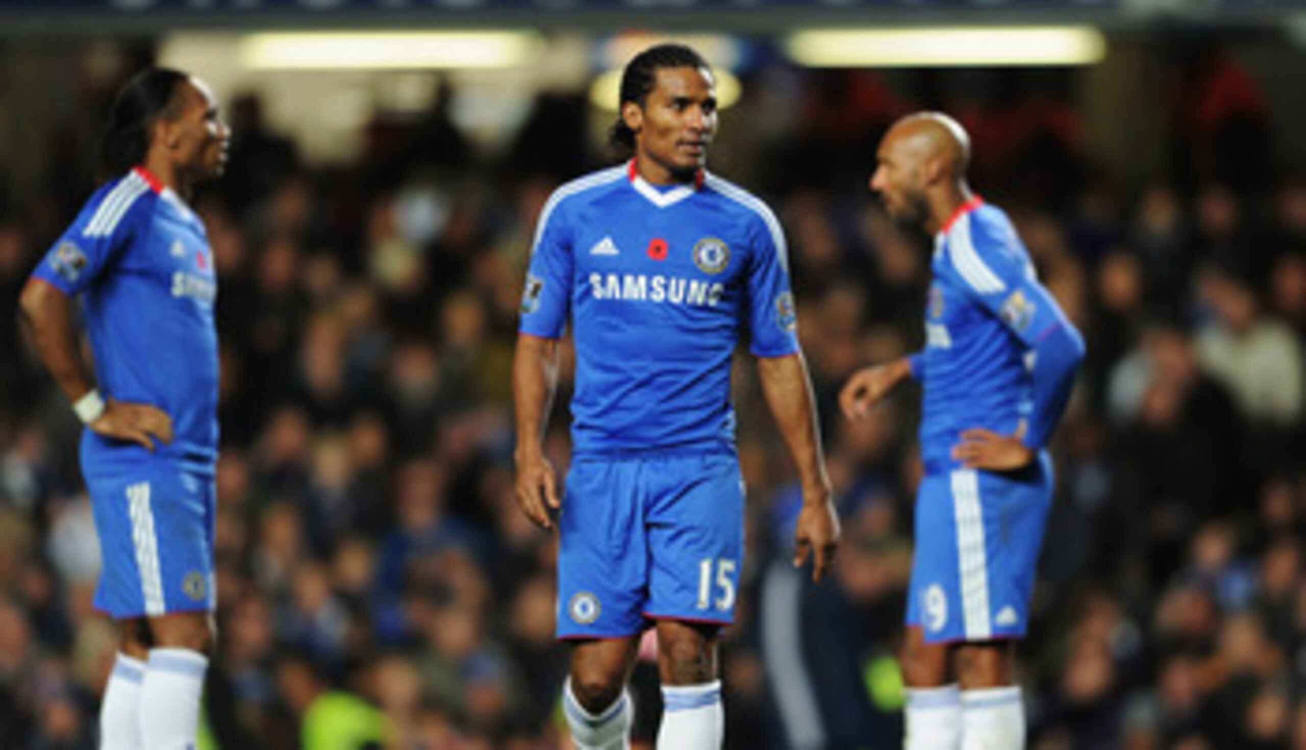 LONDON, ENGLAND - NOVEMBER 14:  (L-R) Didier Drogba, Florent Malouda and Nicolas Anelka of Chelsea look dejected as Asamoah Gyan of Sunderland scores their second goal during the Barclays Premier League match between Chelsea and Sunderland at Stamford Bri