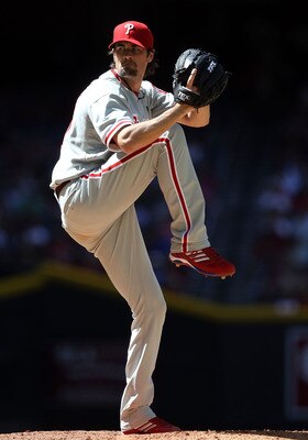 PHOENIX, AZ - APRIL 27:  Starting pitcher Cole Hamels #35 of the Philadelphia Phillies pitches against the Arizona Diamondbacks during the Major League Baseball game at Chase Field on April 27, 2011 in Phoenix, Arizona.  The Phillies defeated the Diamondb