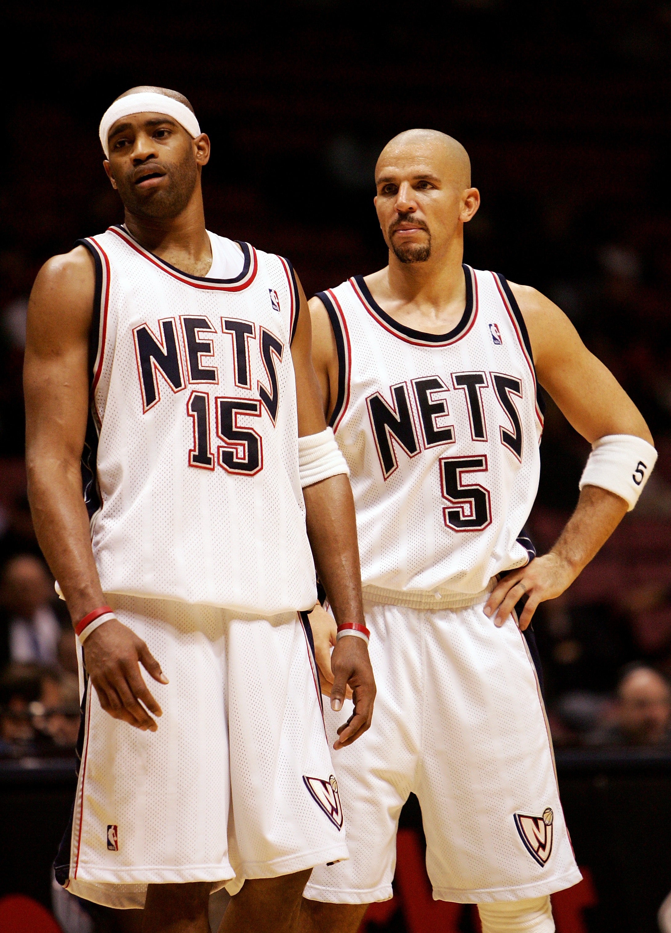 EAST RUTHERFORD, NEW JERSEY - NOVEMBER 2: Vince Carter #15 and Jason Kidd #5 of the New Jersey Nets talk against the Milwaukee Bucks on November 2, 2005 at Continental Airlines Arena in East Rutherford, New Jersey. The Bucks defeated the Nets 110-96. NOTE