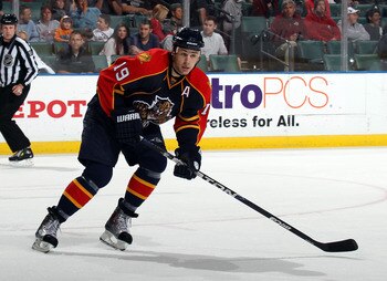 SUNRISE, FL - MARCH 10:  Marty Reasoner #19 of the Florida Panthers skates against the Ottawa Senators at the BankAtlantic Center on March 10, 2011 in Sunrise, Florida.  (Photo by Bruce Bennett/Getty Images)