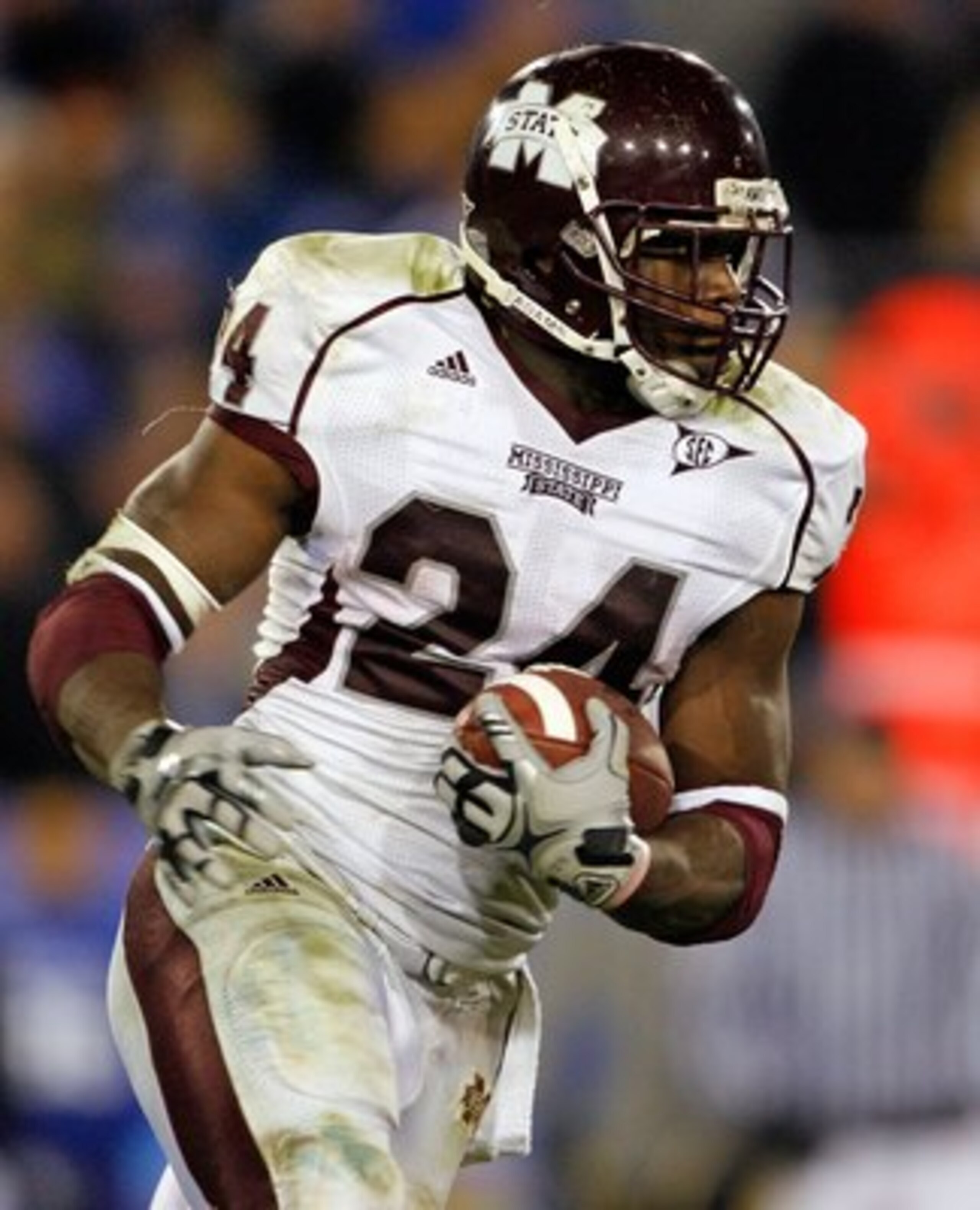 LEXINGTON, KY - OCTOBER 31:  Anthony Dixon #24 of  the Mississippi State Bulldogs runs with the ball during the SEC game against the Kentucky Wildcats  at Commonwealth Stadium on October 31, 2009 in Lexington, Kentucky.  (Photo by Andy Lyons/Getty Images)