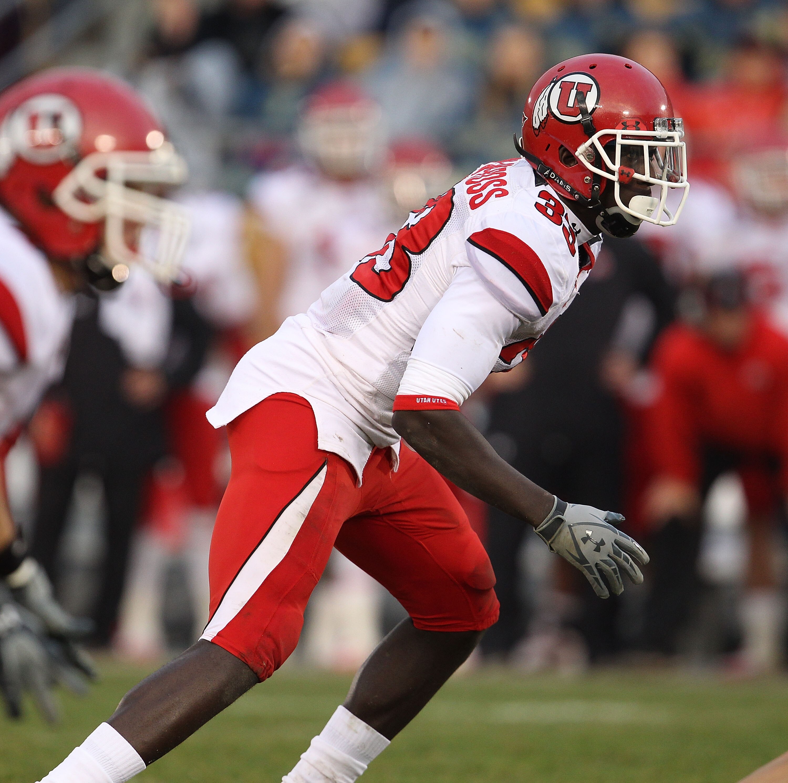 SOUTH BEND, IN - NOVEMBER 13: Justin Taplin-Ross #33 of the Utah Utes moves to pursue a runner against the Notre Dame Fighting Irish at Notre Dame Stadium on November 13, 2010 in South Bend, Indiana. Notre Dame defeated Utah 28-3. (Photo by Jonathan Danie
