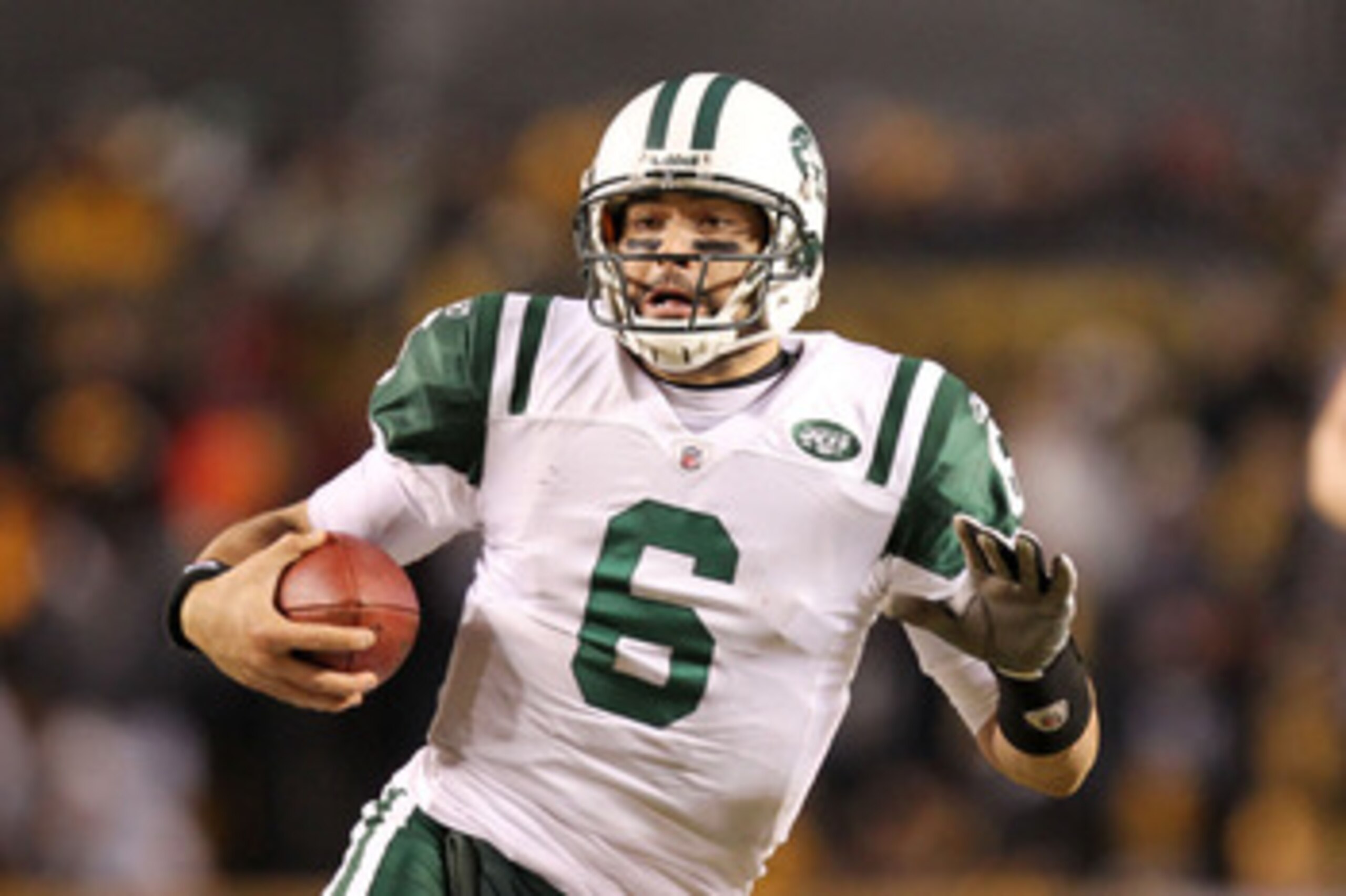PITTSBURGH, PA - JANUARY 23: Mark Sanchez #6 of the New York Jets runs dow field during their 19 to 24 loss to the Pittsburgh Steelers in the 2011 AFC Championship game at Heinz Field on January 23, 2011 in Pittsburgh, Pennsylvania. (Photo by Ronald Mar PITTSBURGH, PA - JANUARY 23: Mark Sanchez #6 of the New York Jets runs dow field during their 19 to 24 loss to the Pittsburgh Steelers in the 2011 AFC Championship game at Heinz Field on January 23, 2011 in Pittsburgh, Pennsylvania. (Photo by Ronald Mar