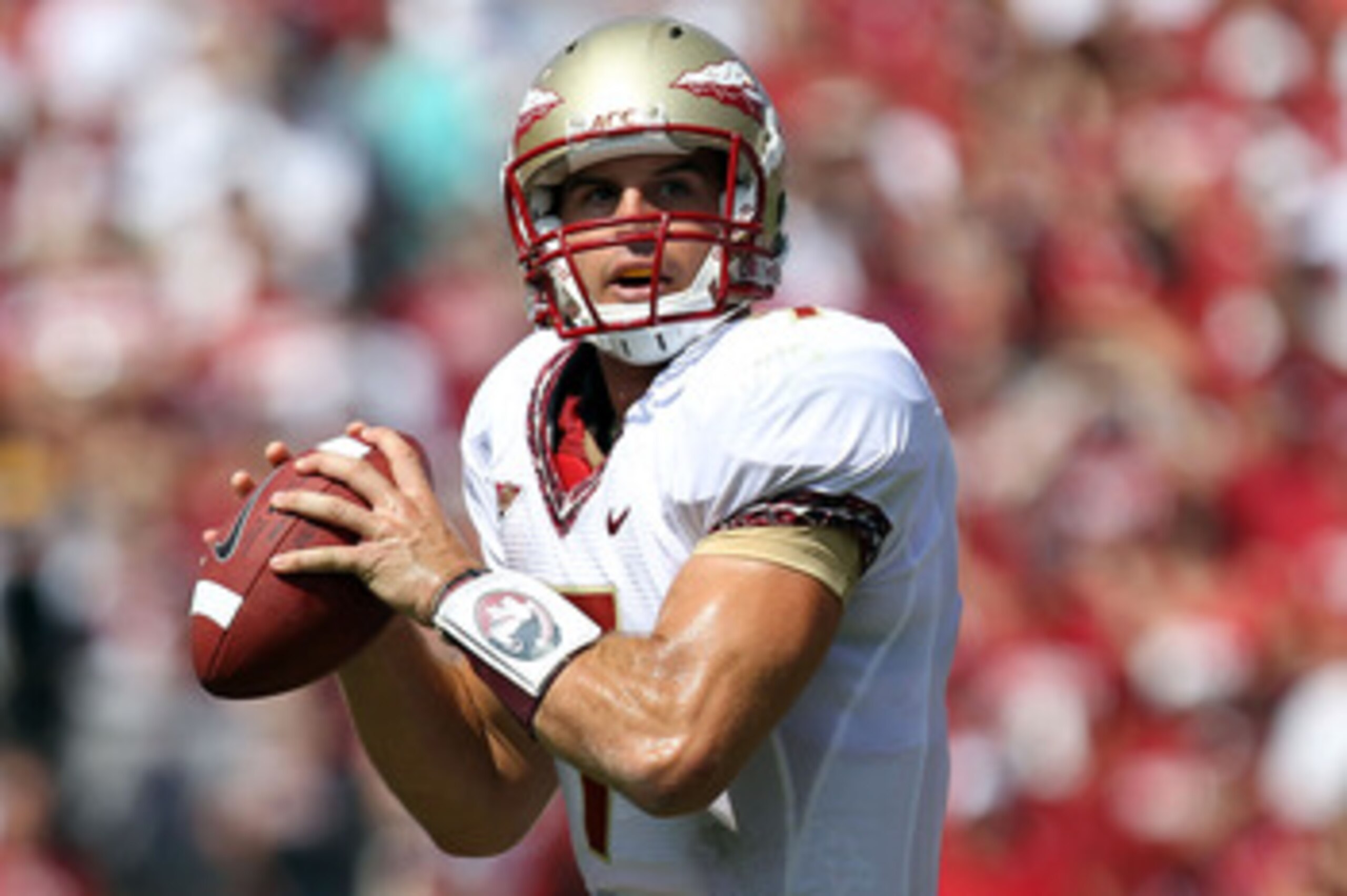 NORMAN, OK - SEPTEMBER 11: Quarterback Christian Ponder #7 of the Florida State Seminoles drops back to pass against the Oklahoma Sooners at Gaylord Family Oklahoma Memorial Stadium on September 11, 2010 in Norman, Oklahoma. (Photo by Ronald Martinez/Ge NORMAN, OK - SEPTEMBER 11: Quarterback Christian Ponder #7 of the Florida State Seminoles drops back to pass against the Oklahoma Sooners at Gaylord Family Oklahoma Memorial Stadium on September 11, 2010 in Norman, Oklahoma. (Photo by Ronald Martinez/Ge