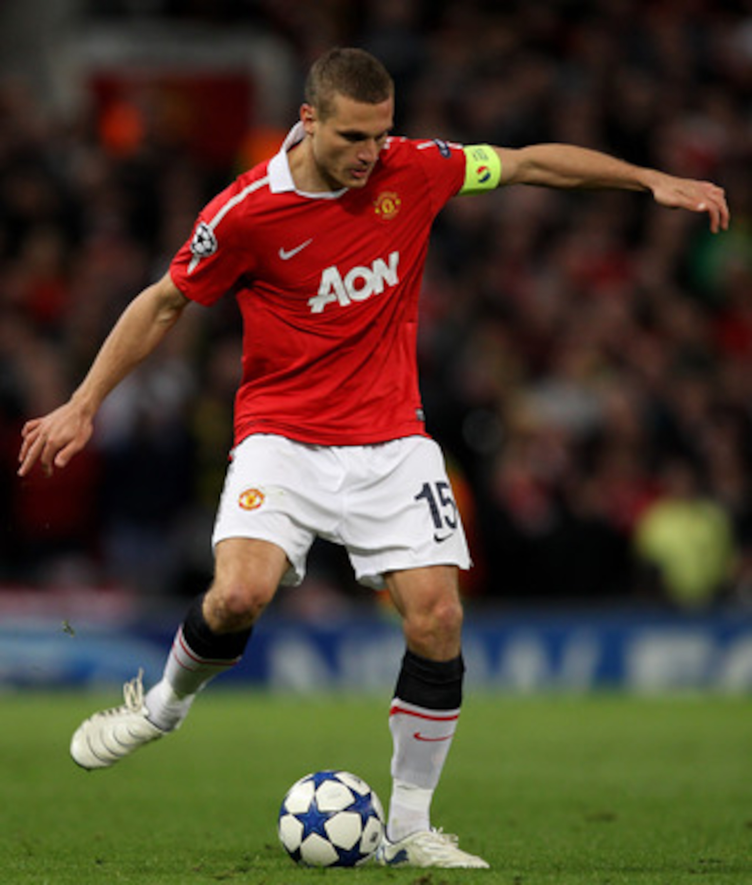 MANCHESTER, ENGLAND - APRIL 12: Nemanja Vidic of Manchester United in action during the UEFA Champions League Quarter Final second leg match between Manchester United and Chelsea at Old Trafford on April 12, 2011 in Manchester, England. (Photo by Alex MANCHESTER, ENGLAND - APRIL 12: Nemanja Vidic of Manchester United in action during the UEFA Champions League Quarter Final second leg match between Manchester United and Chelsea at Old Trafford on April 12, 2011 in Manchester, England. (Photo by Alex