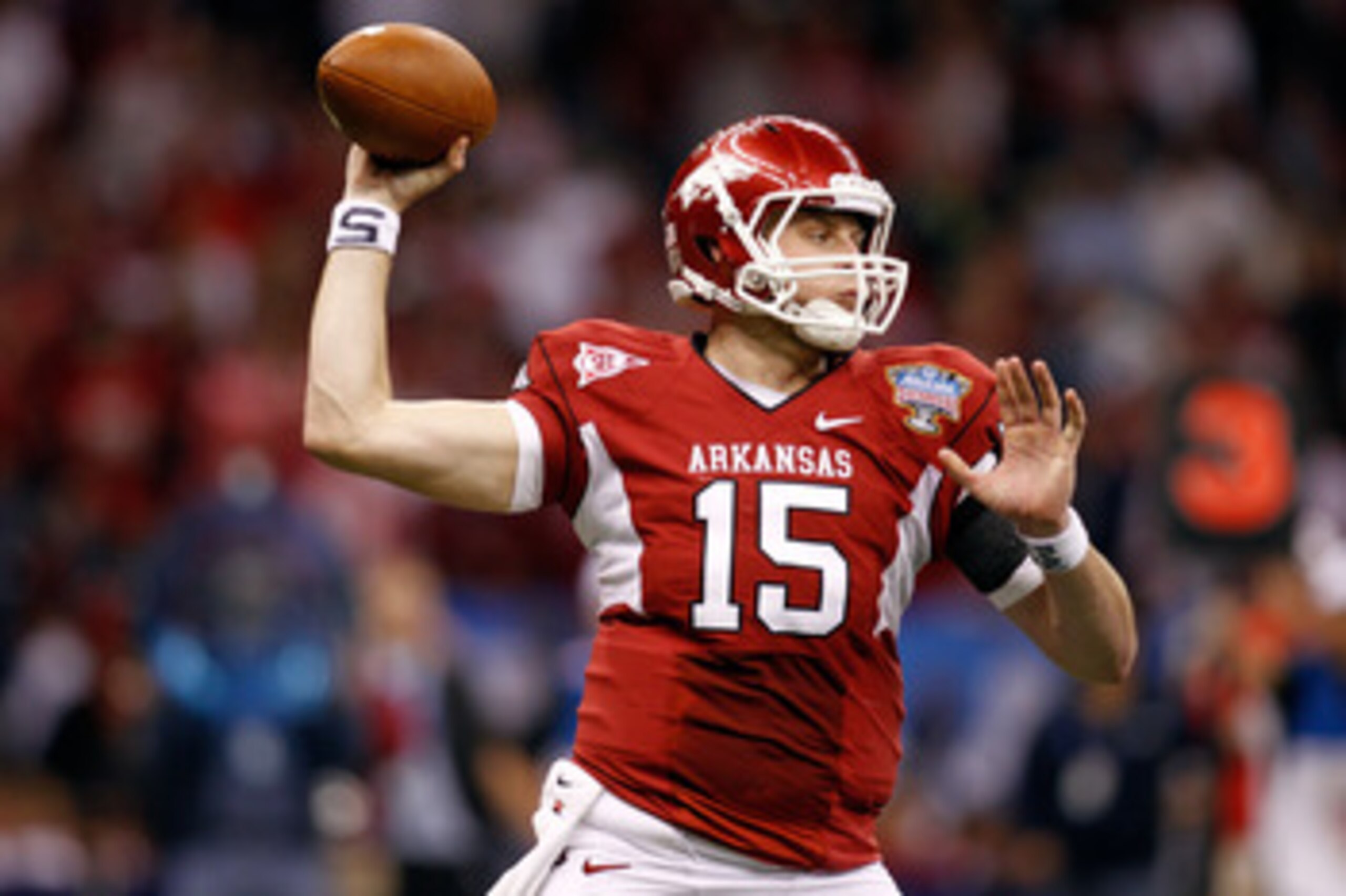 NEW ORLEANS, LA - JANUARY 04: Ryan Mallett #15 of the Arkansas Razorbacks looks to pass against the Ohio State Buckeyes during the Allstate Sugar Bowl at the Louisiana Superdome on January 4, 2011 in New Orleans, Louisiana. (Photo by Chris Graythen/Gett NEW ORLEANS, LA - JANUARY 04: Ryan Mallett #15 of the Arkansas Razorbacks looks to pass against the Ohio State Buckeyes during the Allstate Sugar Bowl at the Louisiana Superdome on January 4, 2011 in New Orleans, Louisiana. (Photo by Chris Graythen/Gett