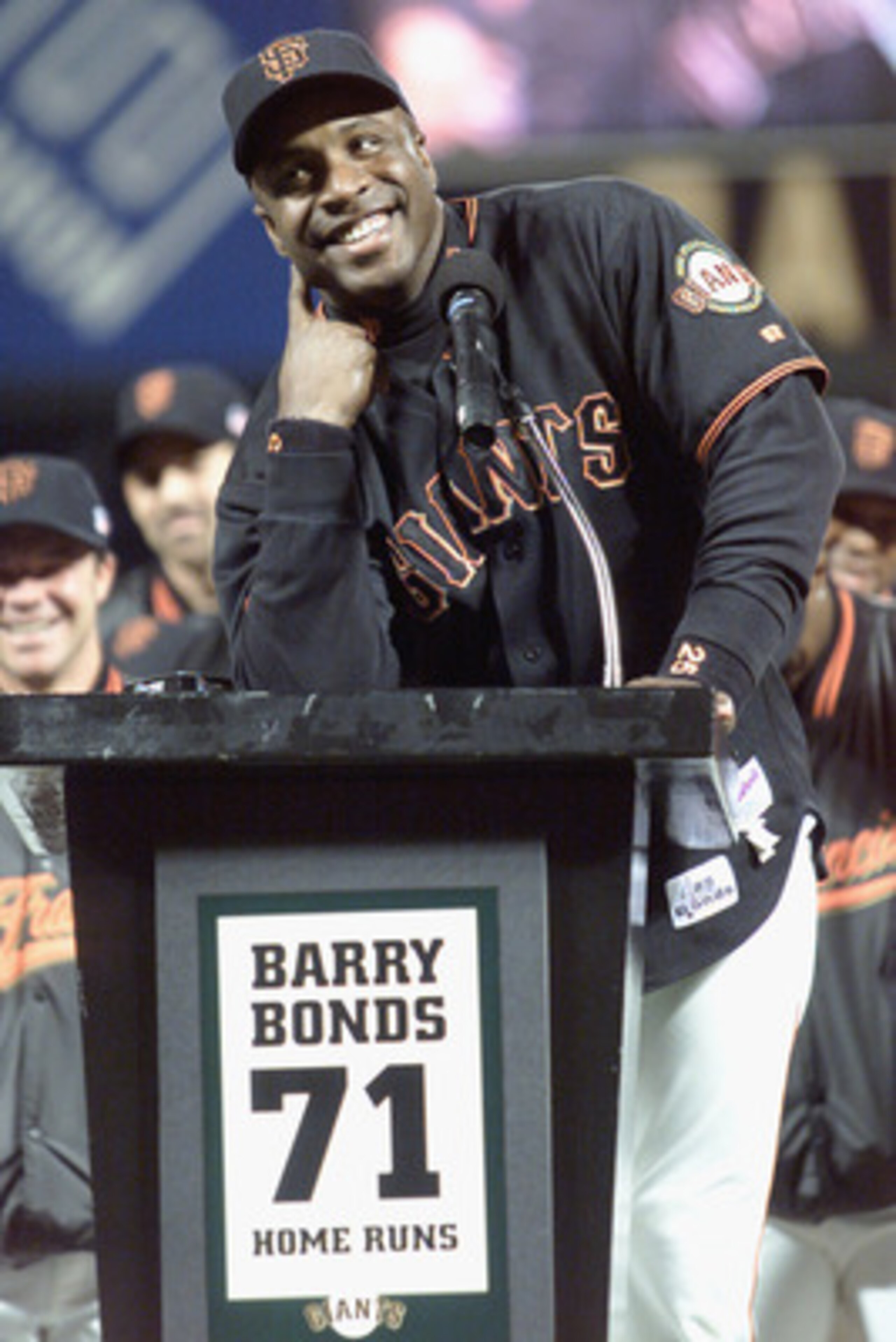 SAN FRANCISCO - OCTOBER 5:  Barry Bonds #25 of the San Francisco Giants smiles during a ceremony after the game against the Los Angeles Dodgers honoring Bonds breaking the single season home run record on October 5, 2001 at Pac Bell Park in San Francisco,
