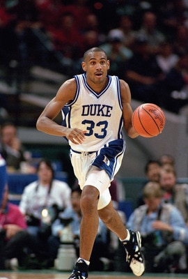 APRIL 4:  Forward Grant Hill #33 of the Duke Blue Devils drives the ball downcourt during an NCAA game on April 4, 1994 against the Arkansas Razorbacks.  Arkansas won the game 76-72.  (Photo by Doug Pensinger/Getty Images)