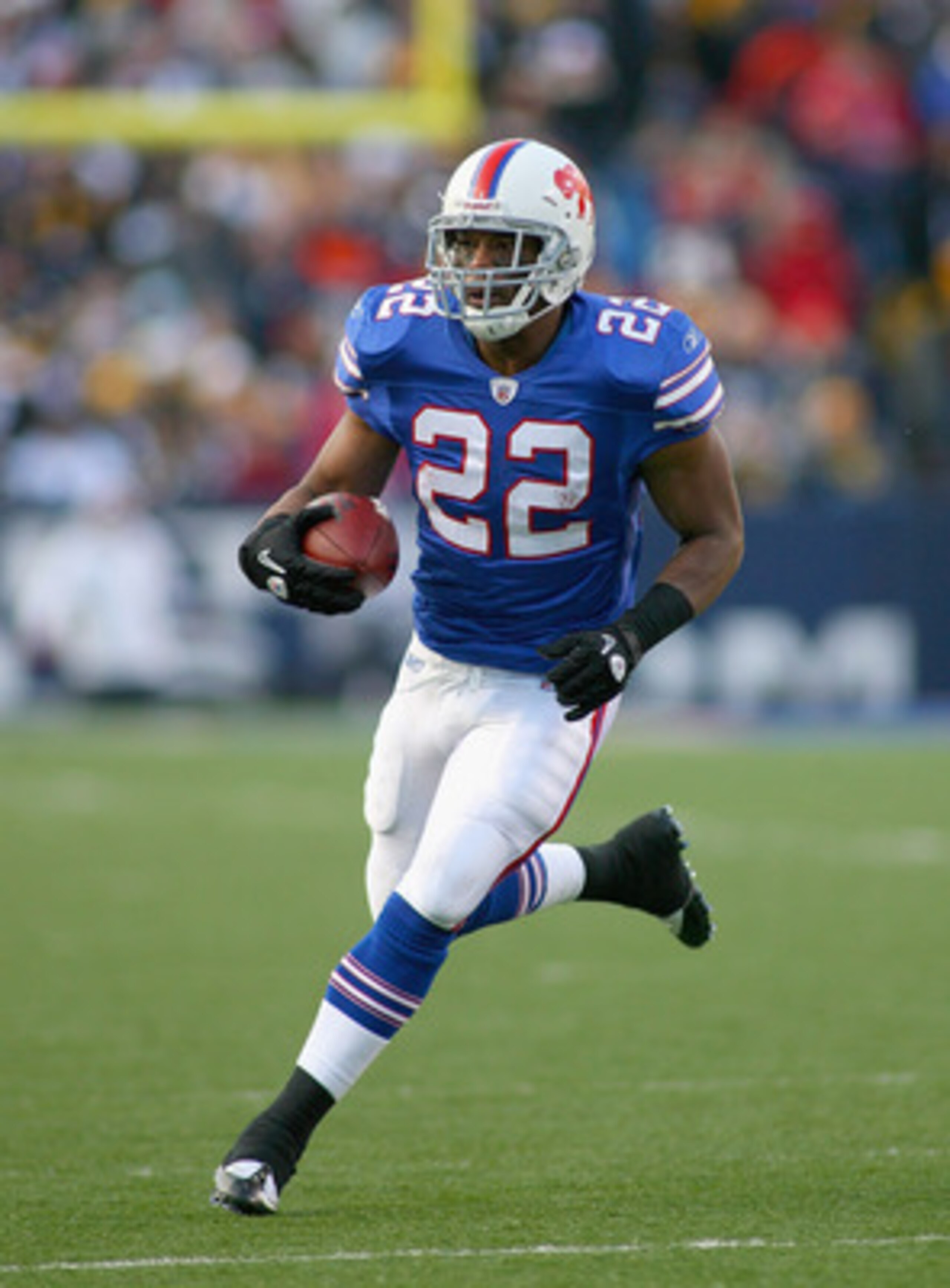 ORCHARD PARK, NY - NOVEMBER 28:  Fred Jackson #22 of the Buffalo Bills runs against the Pittsburgh Steelers at Ralph Wilson Stadium  on November 28, 2010 in Orchard Park, New York. Pittsburgh won 19-16 in overtime.  (Photo by Rick Stewart/Getty Images)