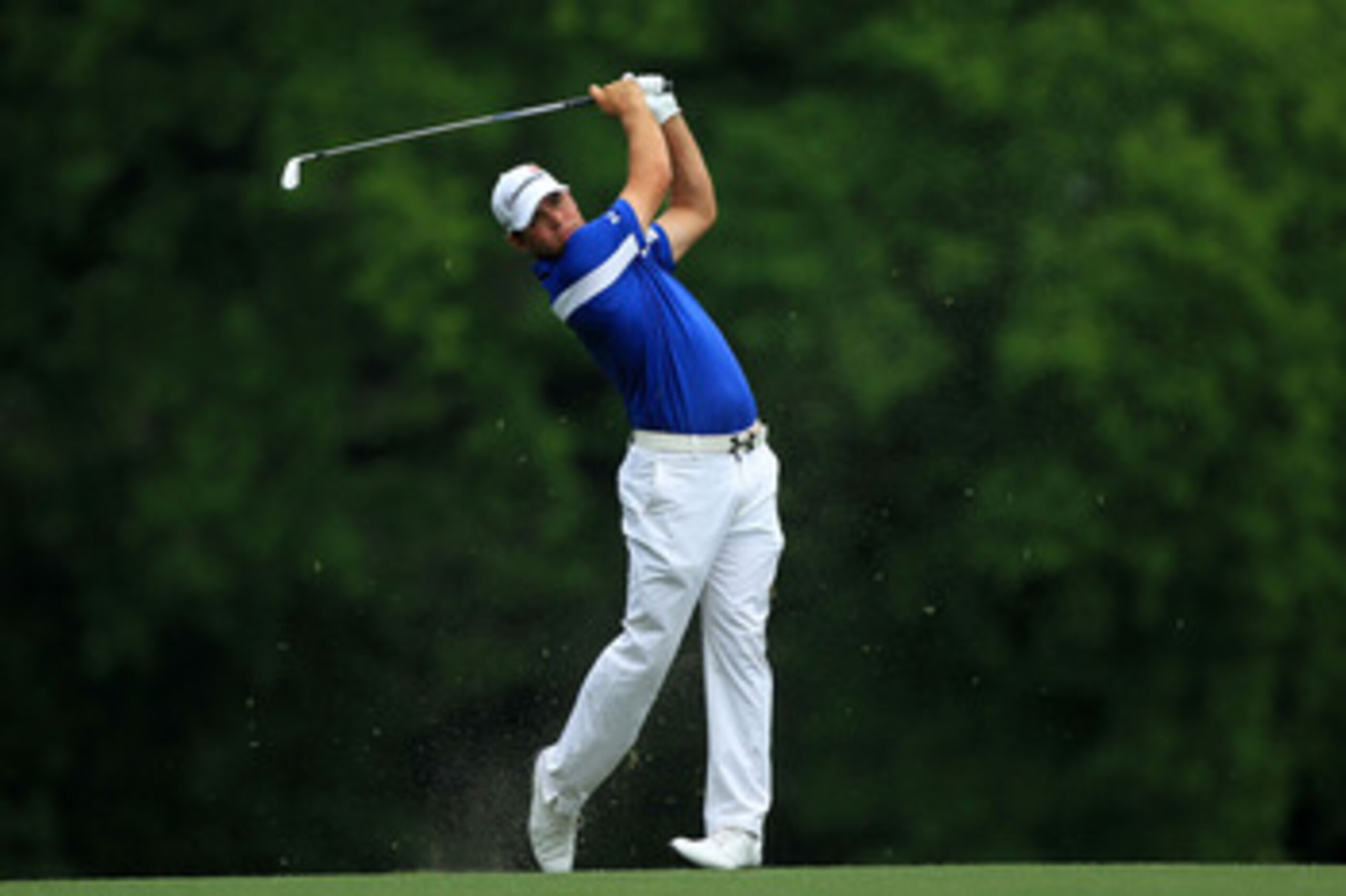 AUGUSTA, GA - APRIL 08:  Gary Woodland watches a shot on the fifth hole during the second round of the 2011 Masters Tournament at Augusta National Golf Club on April 8, 2011 in Augusta, Georgia.  (Photo by David Cannon/Getty Images)