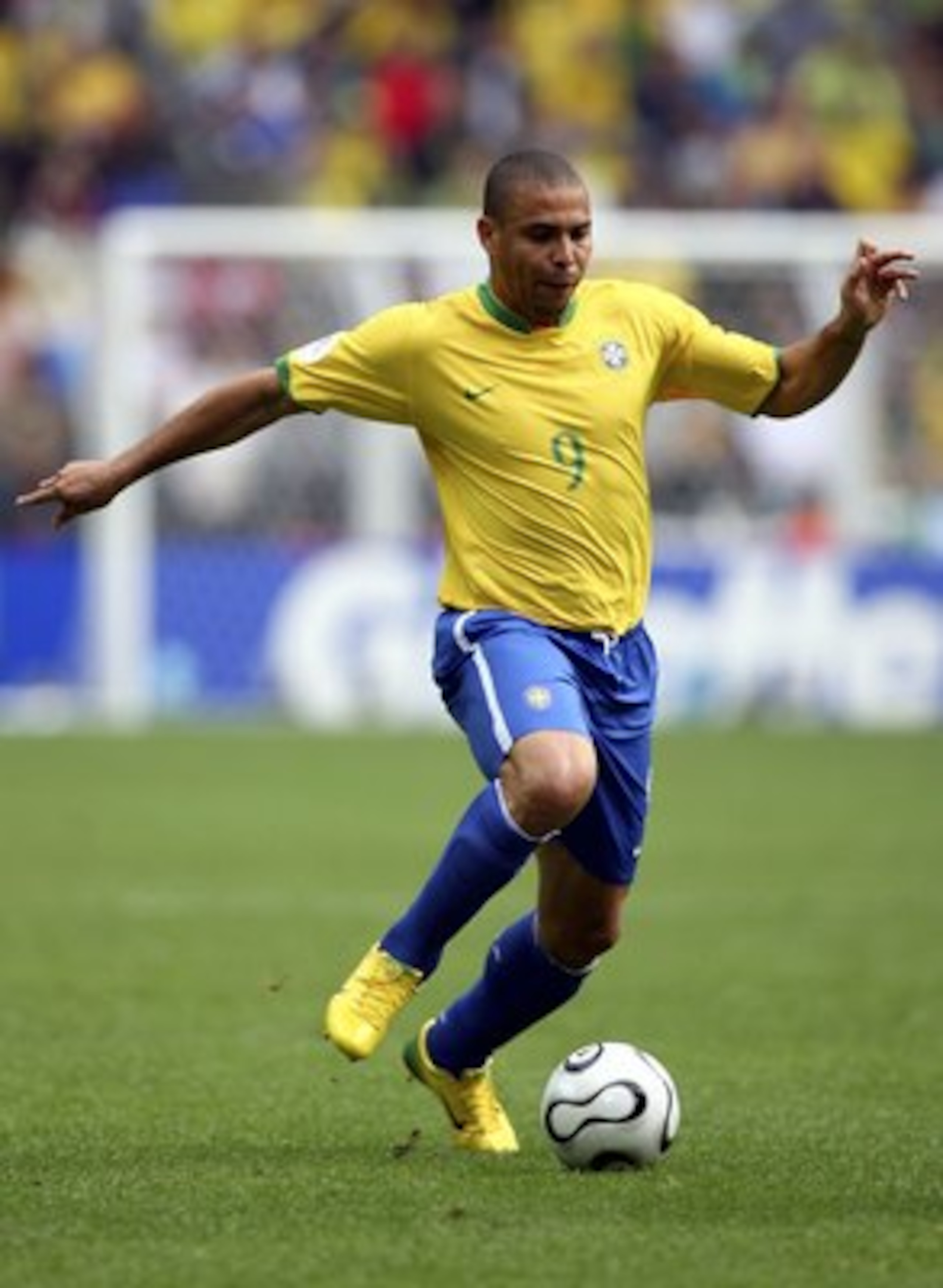 DORTMUND, GERMANY - JUNE 27: Ronaldo of Brazil runs with the ball during the FIFA World Cup Germany 2006 Round of 16 match between Brazil and Ghana at the Stadium Dortmund on June 27, 2006 in Dortmund, Germany. (Photo by Michael Steele/Getty Images) DORTMUND, GERMANY - JUNE 27: Ronaldo of Brazil runs with the ball during the FIFA World Cup Germany 2006 Round of 16 match between Brazil and Ghana at the Stadium Dortmund on June 27, 2006 in Dortmund, Germany. (Photo by Michael Steele/Getty Images)