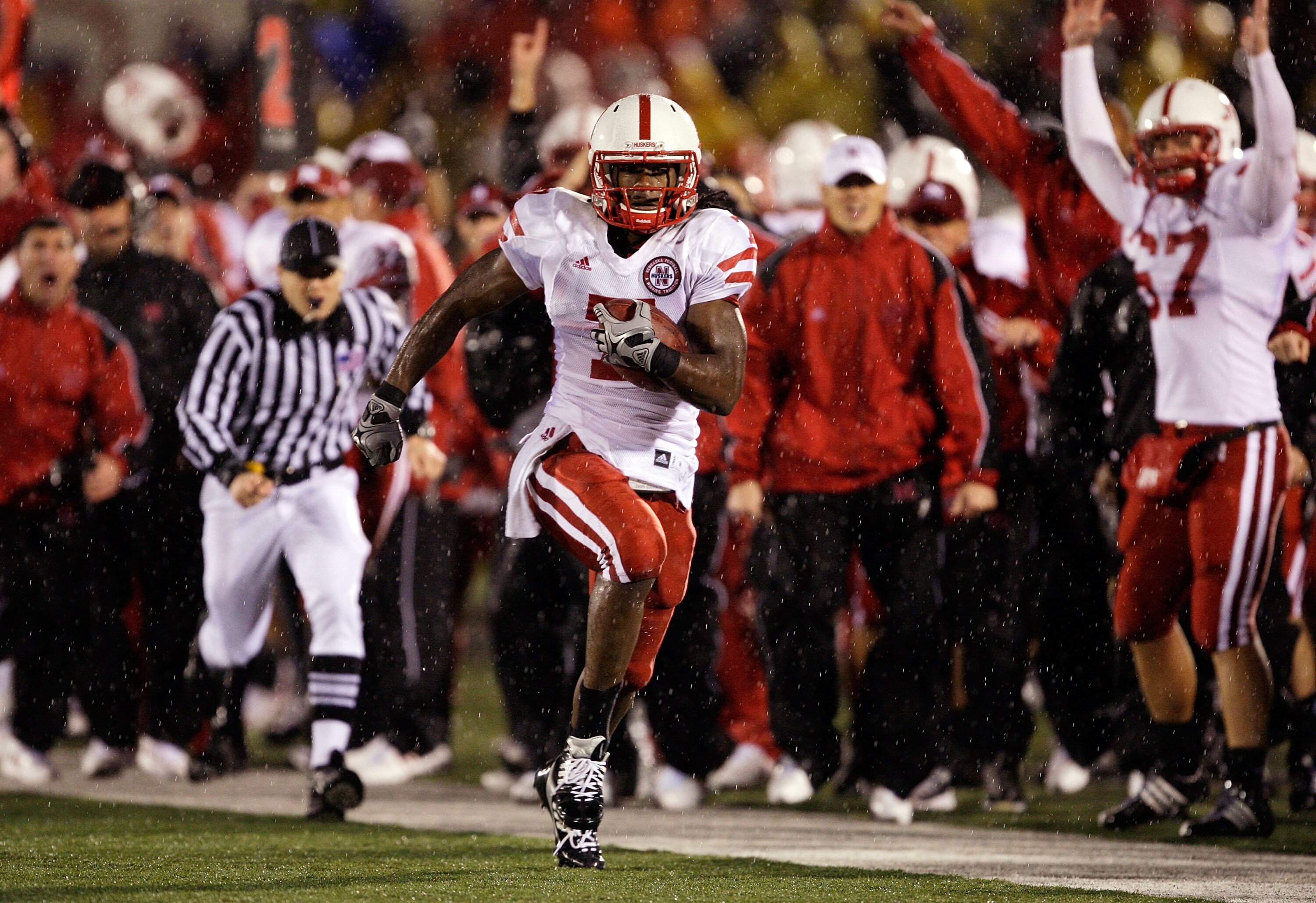 COLUMBIA, MO - OCTOBER 08:  Dejon Gomes #7 of the Nebraska Cornhuskers sprints down the sidelines after intercepting a pass during the game against the Missouri Tigers on October 8, 2009 at Faurot Field/Memorial Stadium in Columbia, Missouri.  (Photo by J