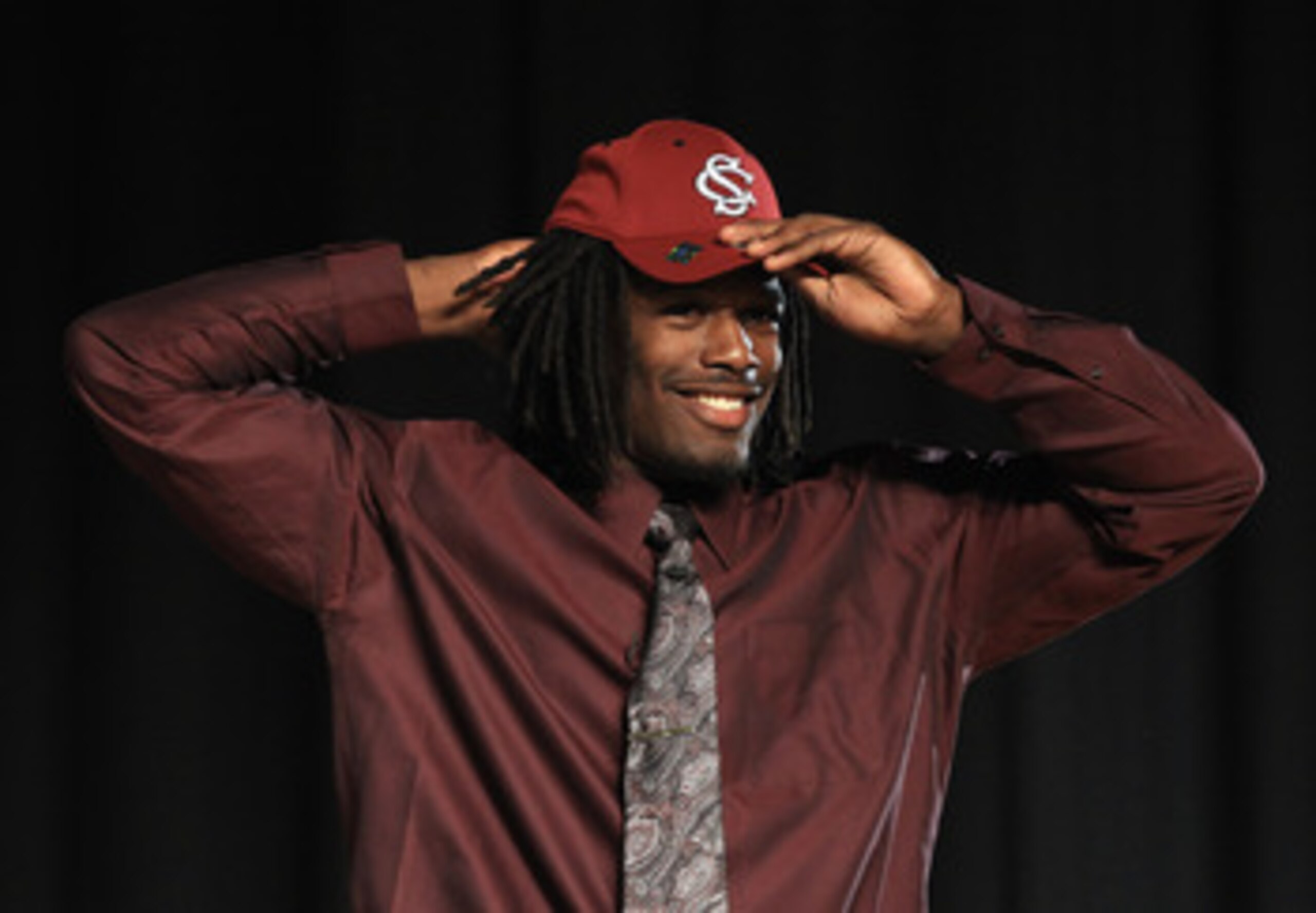 ROCK HILL, SC - FEBRUARY 14:  Jadeveon Clowney announces his college football commitment to the University of South Carolina Gamecocks during a press conference at South Pointe High School on February 14, 2011 in Rock Hill, South Carolina.  (Photo by Stre