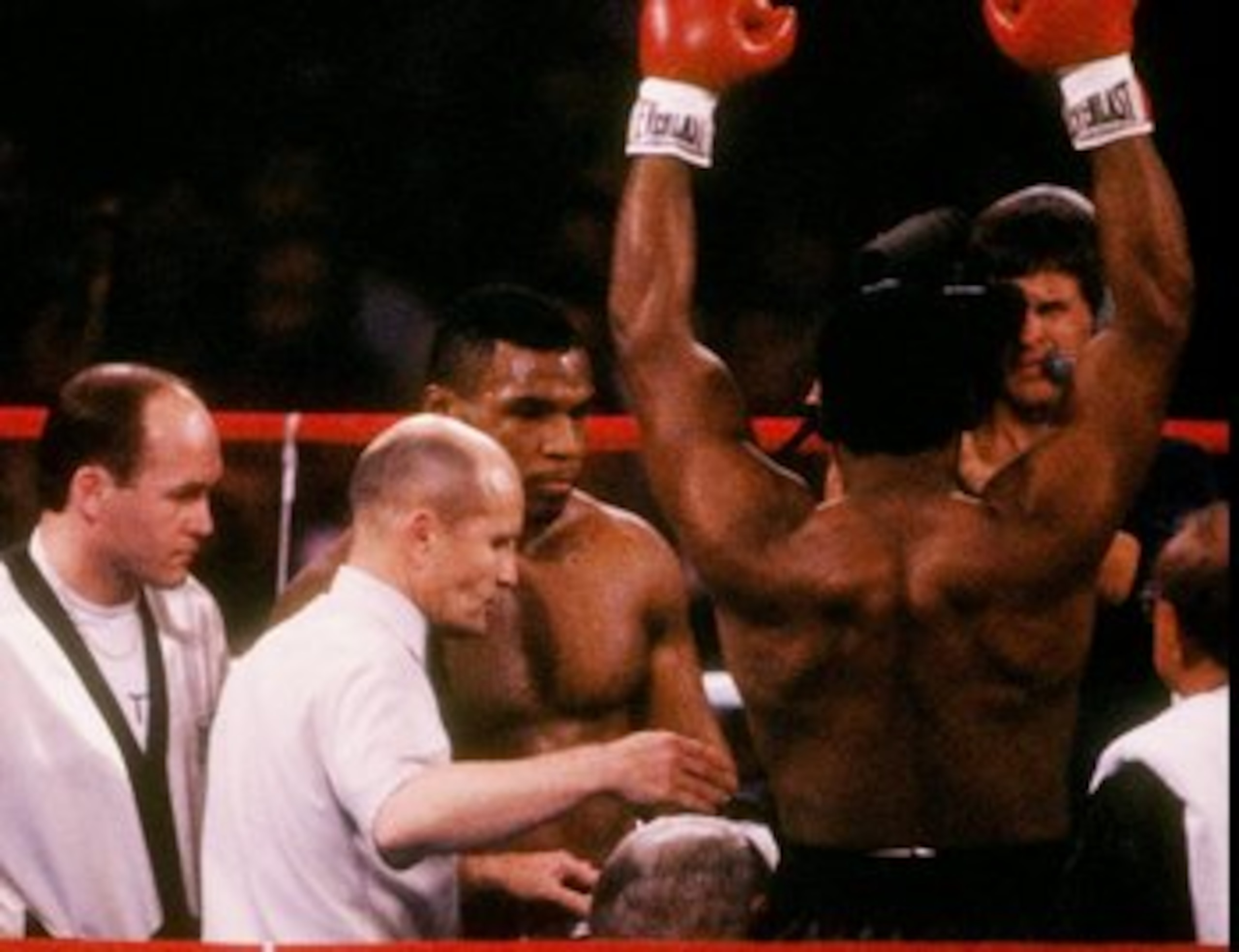 22 Nov 1986: Mike Tyson raises his arms in victory after a fight against Trevor Berbick in Las Vegas, Nevada. Tyson won the bout with a TKO in the second round.
