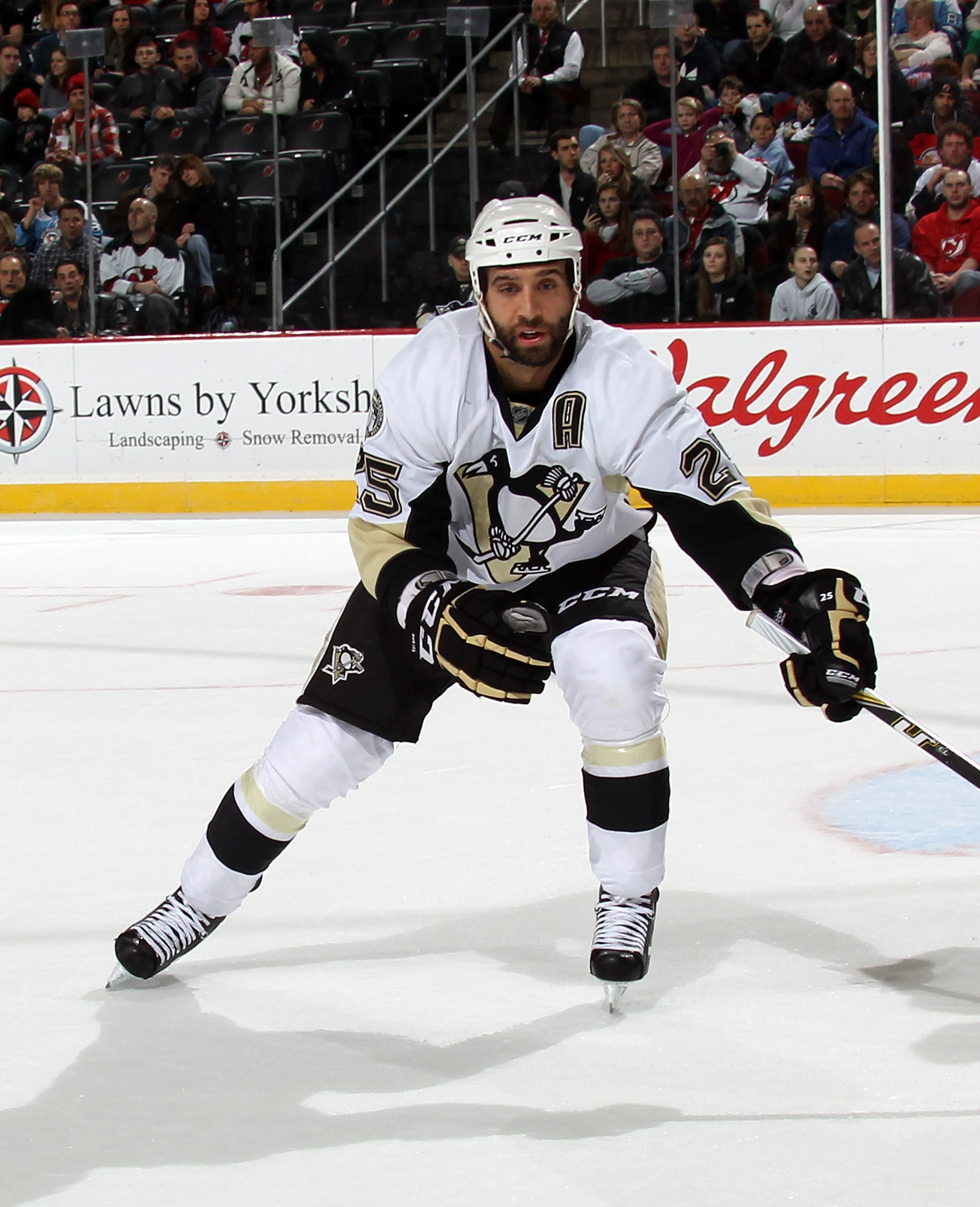 NEWARK, NJ - MARCH 04:  Maxime Talbot #25 of the Pittsburgh Penguins skates against the New Jersey Devils at the Prudential Center on March 4, 2011 in Newark, New Jersey. The Devils defeated the Penguins 2-1 in overtime.  (Photo by Bruce Bennett/Getty Ima