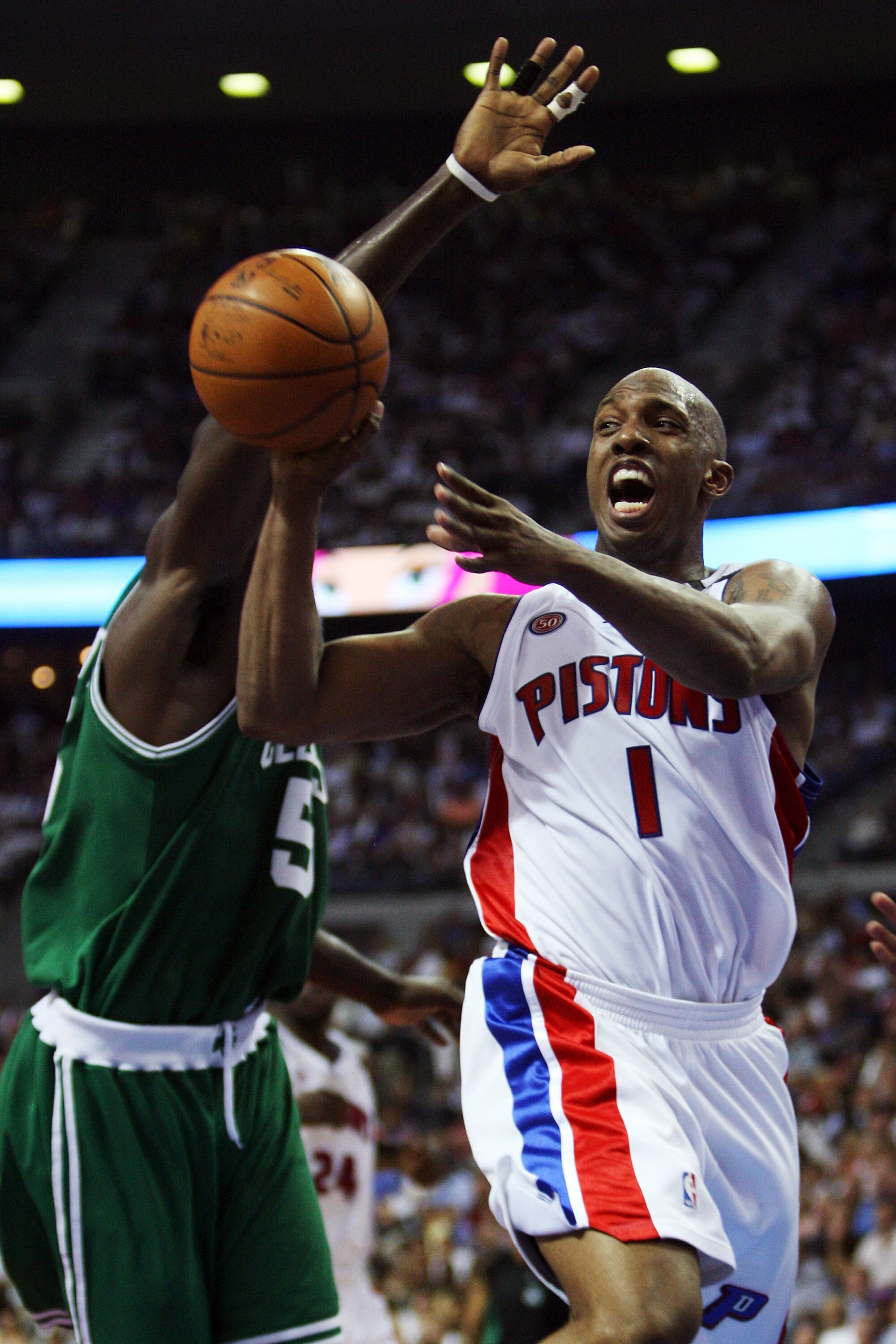 AUBURN HILLS, MI - MAY 30:  Chauncey Billups #1 of the Detroit Pistons passes against Kevin Garnett #5 of the Boston Celtics during Game Six of the Eastern Conference finals during the 2008 NBA Playoffs at the Palace of Auburn Hills on May 30, 2008 in Aub