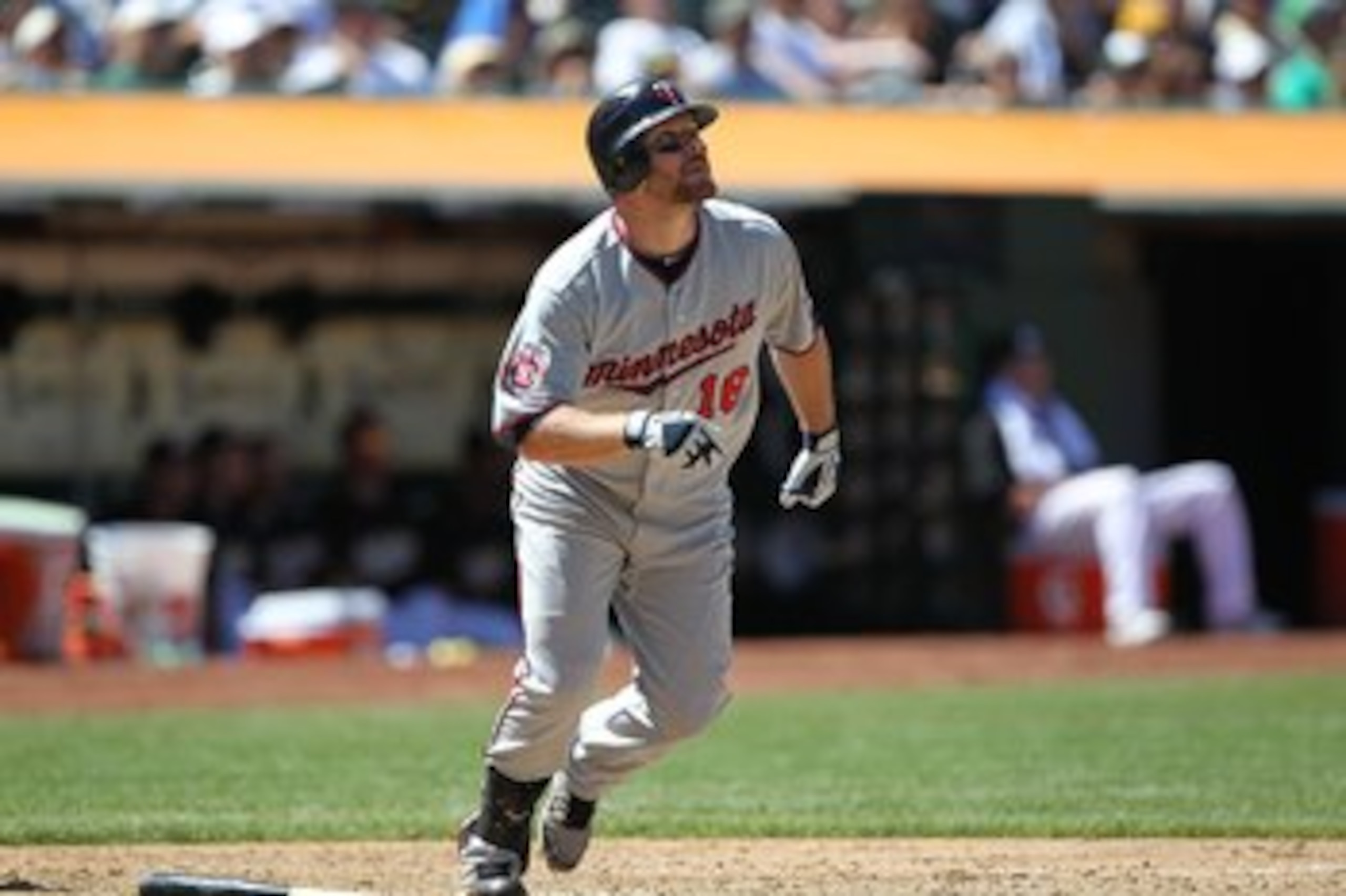 OAKLAND, CA - JUNE 06:  Jason Kubel #16 of the Minnesota Twins bats against the Oakland Athletics during an MLB game at the Oakland-Alameda County Coliseum on June 6, 2010 in Oakland, California.  (Photo by Jed Jacobsohn/Getty Images)