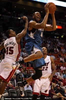MIAMI - NOVEMBER 02:  Forward wesley Johnson #4 of the Minnesota Wolves shoots against the Miami Heat at American Airlines Arena on November 2, 2010 in Miami, Florida. NOTE TO USER: User expressly acknowledges and agrees that, by downloading and or using