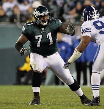 PHILADELPHIA - NOVEMBER 07:  Jason Peters #71 of the Philadelphia Eagles against the Indianapolis Colts on November 7, 2010 at Lincoln Financial Field in Philadelphia, Pennsylvania. The Eagles defeated the Colts 26-24.  (Photo by Jim McIsaac/Getty Images)