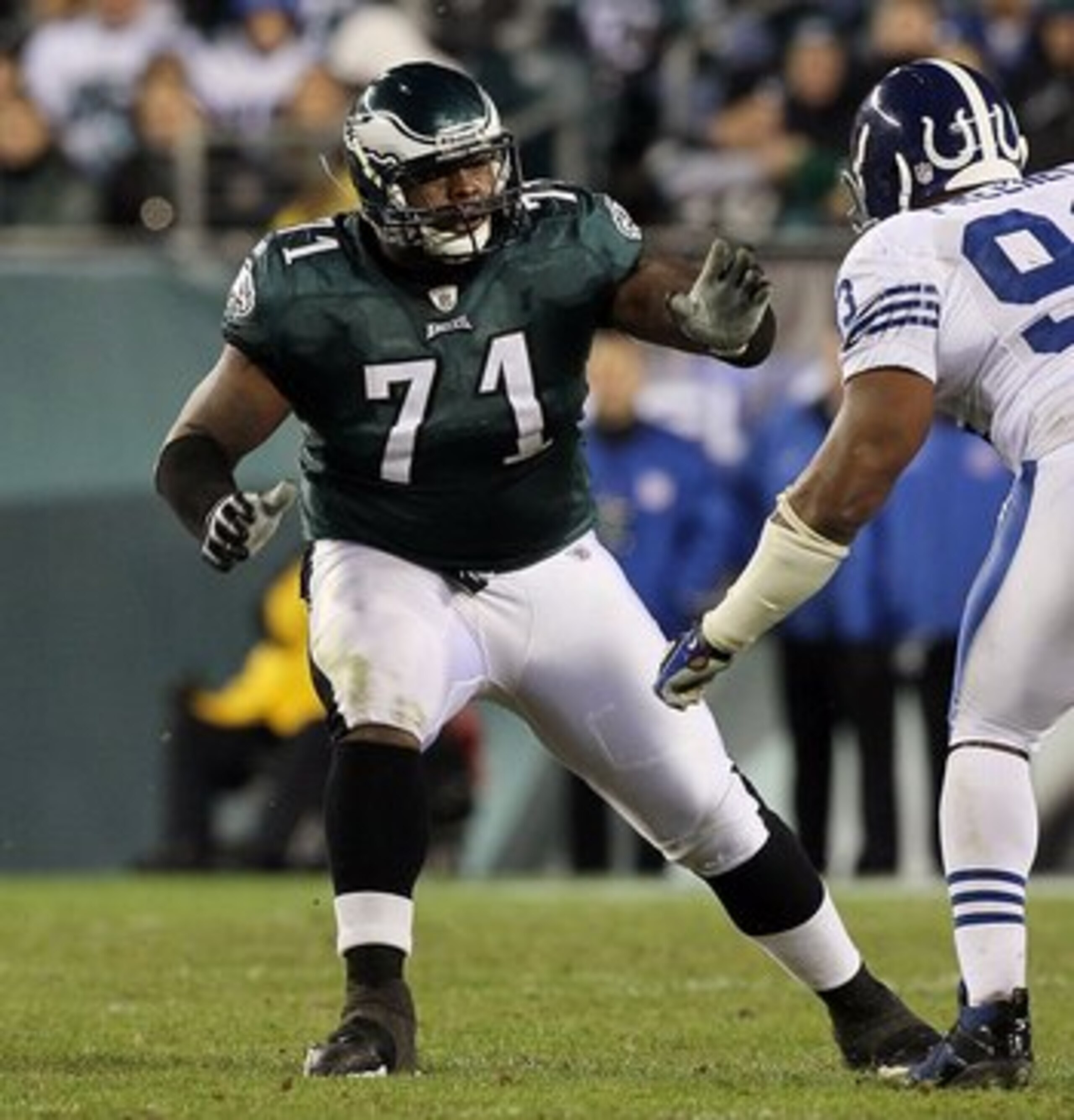 PHILADELPHIA - NOVEMBER 07:  Jason Peters #71 of the Philadelphia Eagles against the Indianapolis Colts on November 7, 2010 at Lincoln Financial Field in Philadelphia, Pennsylvania. The Eagles defeated the Colts 26-24.  (Photo by Jim McIsaac/Getty Images)