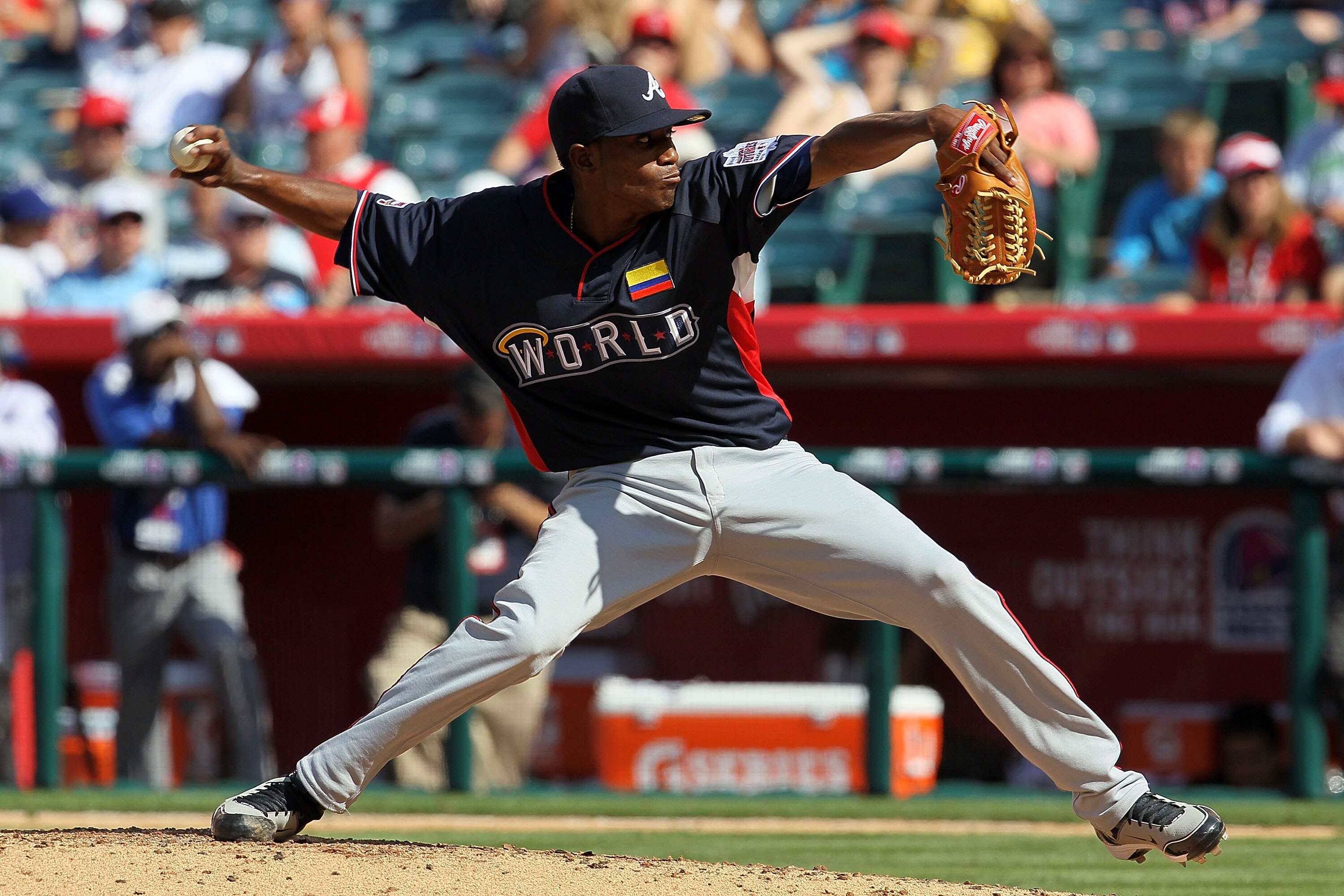 ANAHEIM, CA - JULY 11:  World Futures All-Star Julio Tehaeran #39 of the Atlanta Braves throws a pitch during the 2010 XM All-Star Futures Game at Angel Stadium of Anaheim on July 11, 2010 in Anaheim, California.  (Photo by Stephen Dunn/Getty Images)
