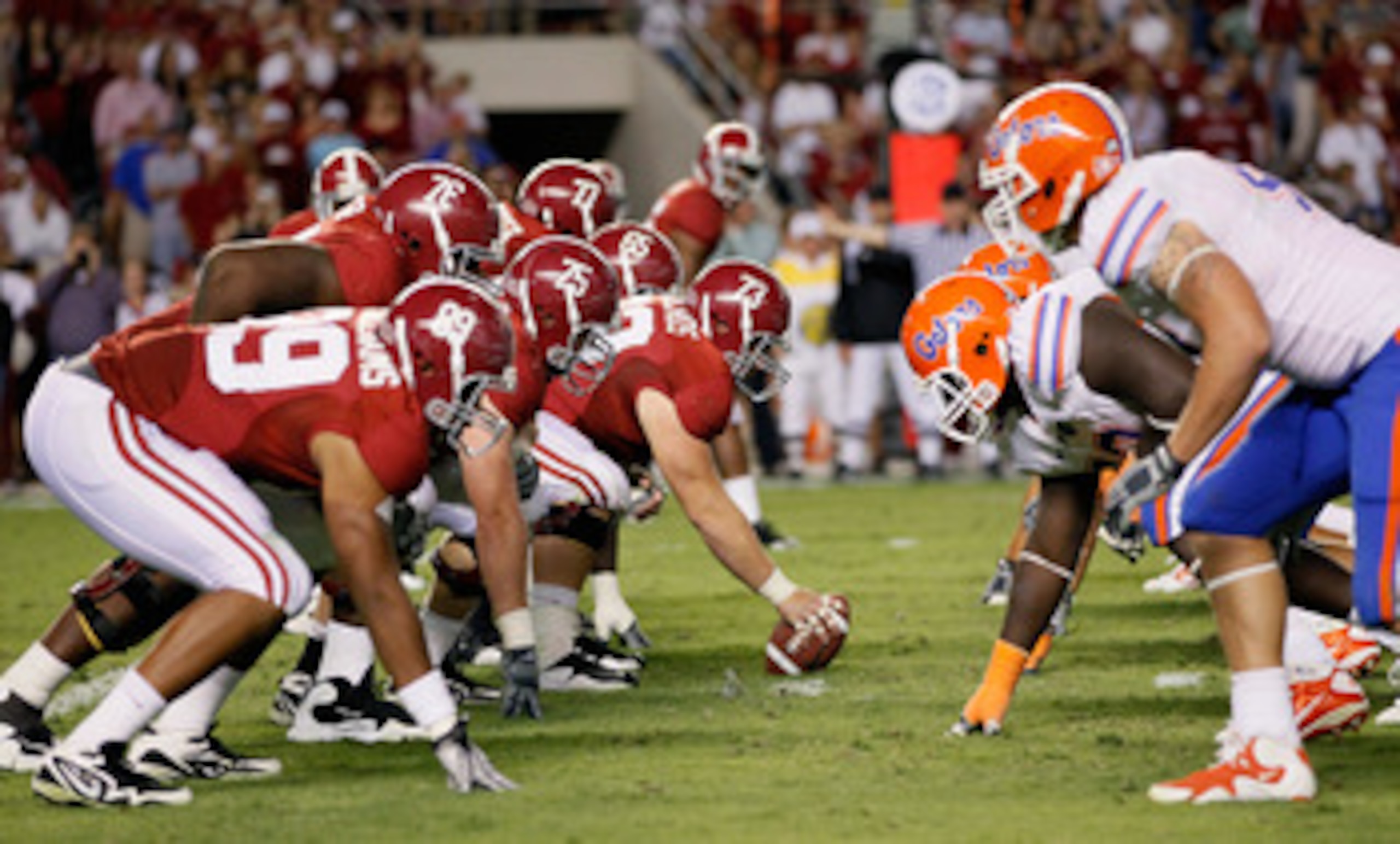 TUSCALOOSA, AL - OCTOBER 02:  The offense of the Alabama Crimson Tide against the defense of the Florida Gators at Bryant-Denny Stadium on October 2, 2010 in Tuscaloosa, Alabama.  (Photo by Kevin C. Cox/Getty Images)