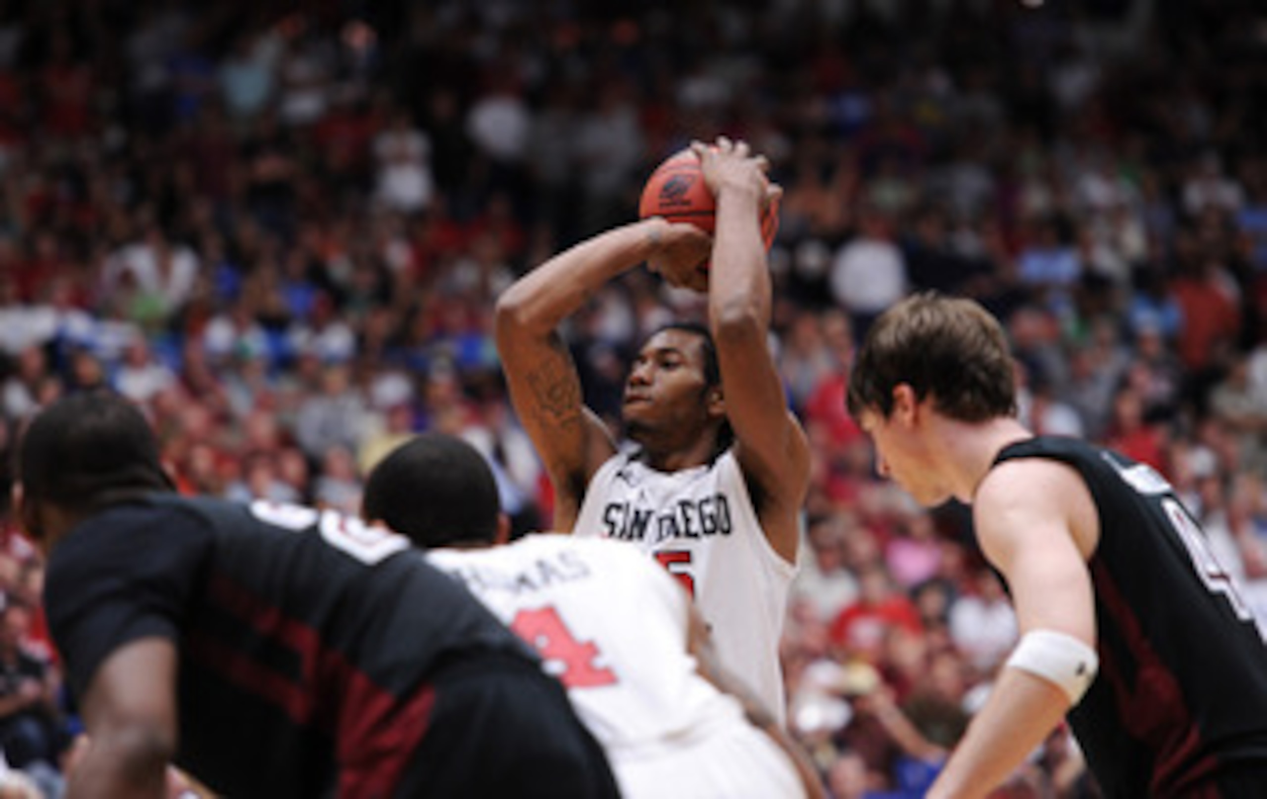 TUCSON, AZ - MARCH 19: Kawhi Leonard #15 of the San Diego State Aztecs shoots against the Temple Owls during the third round of the 2011 NCAA men's basketball tournament at McKale Center on March 19, 2011 in Tucson, Arizona. (Photo by Harry How/Getty Im TUCSON, AZ - MARCH 19: Kawhi Leonard #15 of the San Diego State Aztecs shoots against the Temple Owls during the third round of the 2011 NCAA men's basketball tournament at McKale Center on March 19, 2011 in Tucson, Arizona. (Photo by Harry How/Getty Im