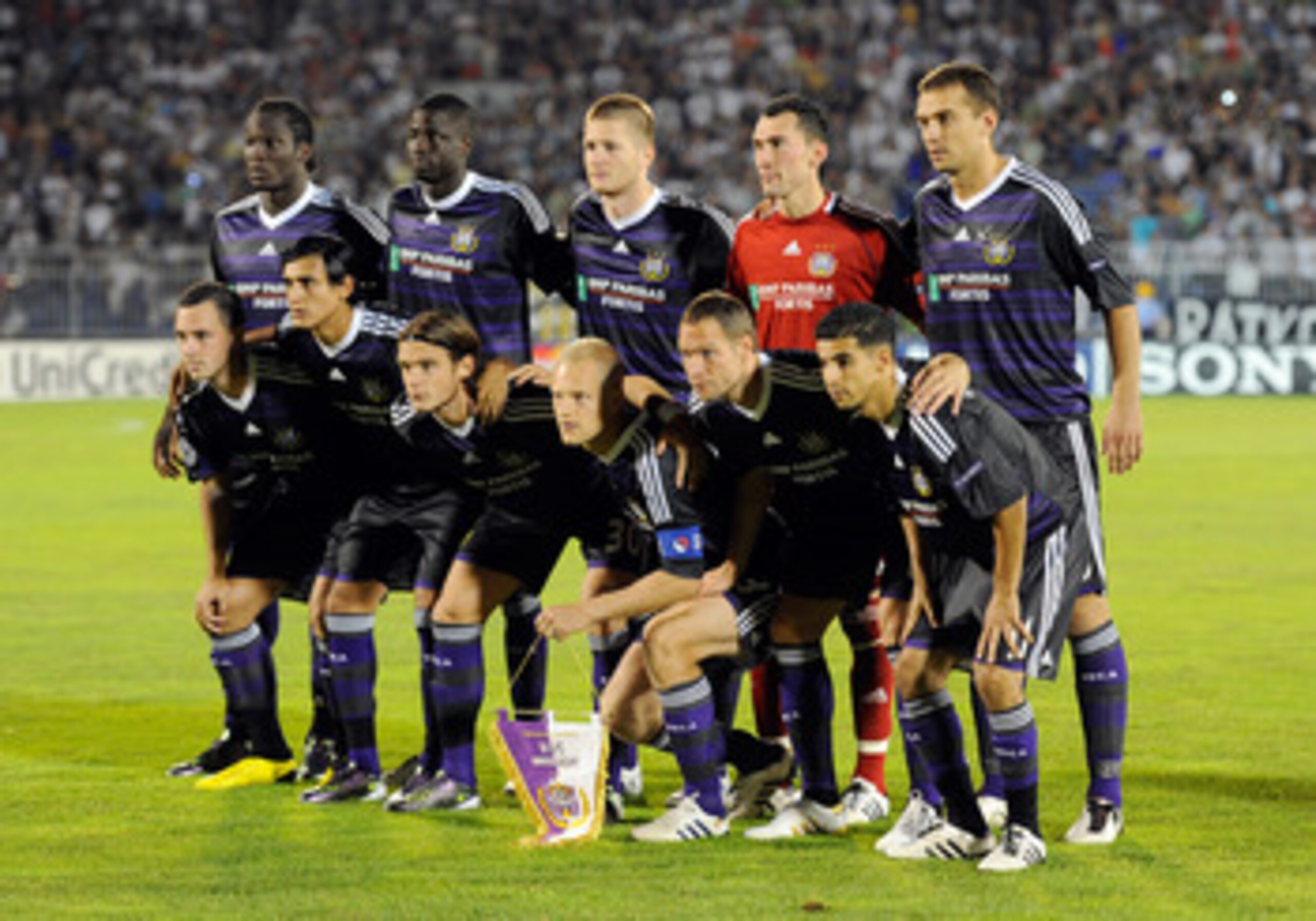 BELGRADE, SERBIA - AUGUST 18: Team of RSC Anderlecht during the Champions League Play-off match between Partizan and Anderlecht at Partizan Stadium on August 18, 2010 in Belgrade, Serbia.  (Photo by Claudio Villa/Getty Images)