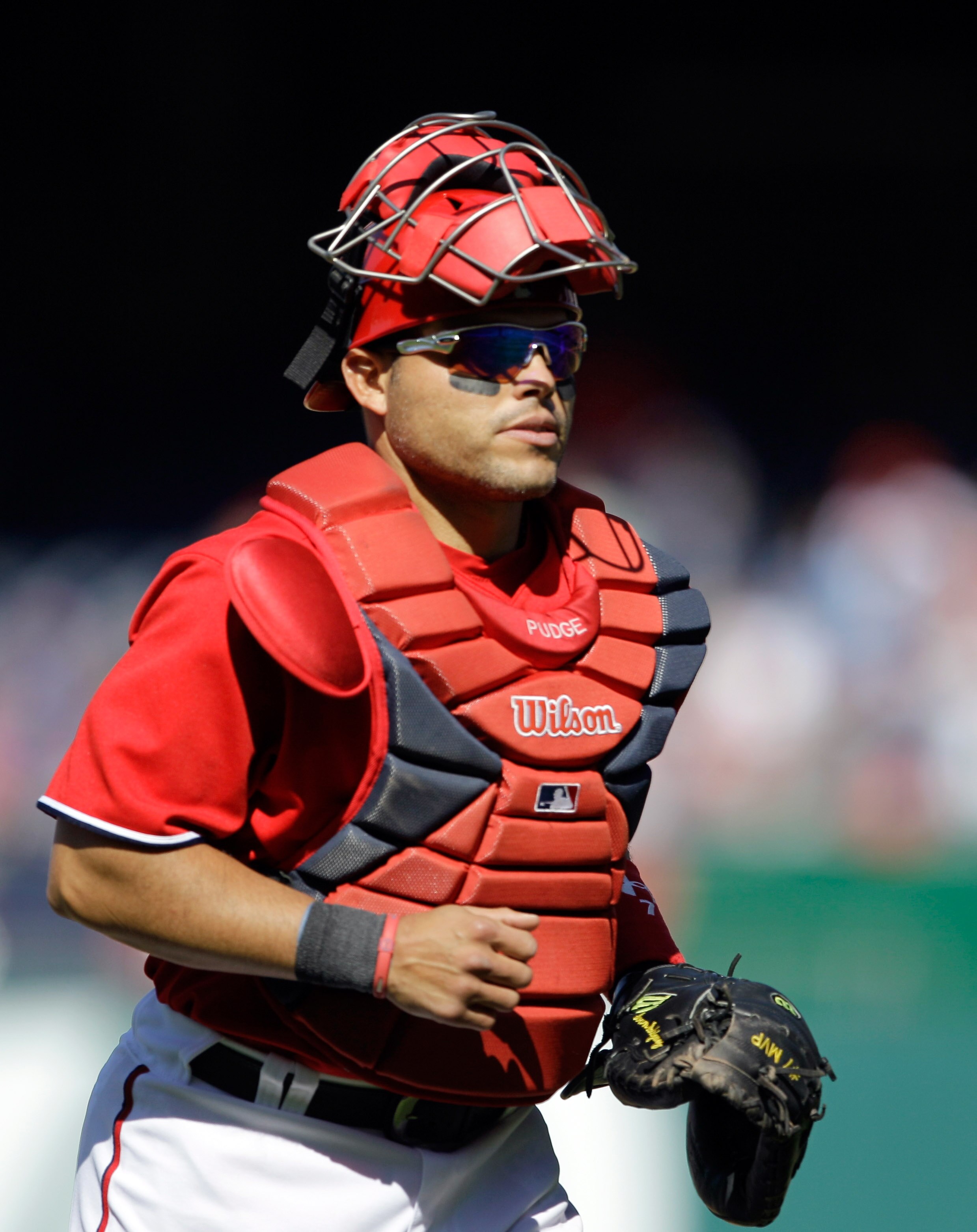 WASHINGTON, DC - APRIL 17:  Catcher Ivan Rodriguez #7 of the Washington Nationals against the Milwaukee Brewers at Nationals Park on April 17, 2011 in Washington, DC.  (Photo by Rob Carr/Getty Images)