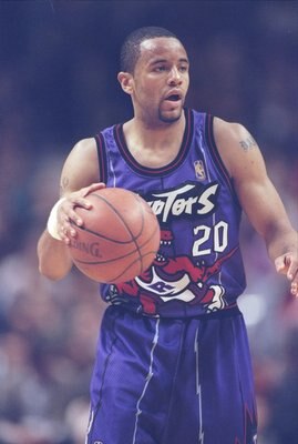 14 Apr 1997:  Guard Damon Stoudamire of the Toronto Raptors dribbles the ball down the court during a game against the Chicago Bulls at the United Center in Chicago, Illinois.  The Bulls won the game 117-100. Mandatory Credit: Jonathan Daniel  /Allsport