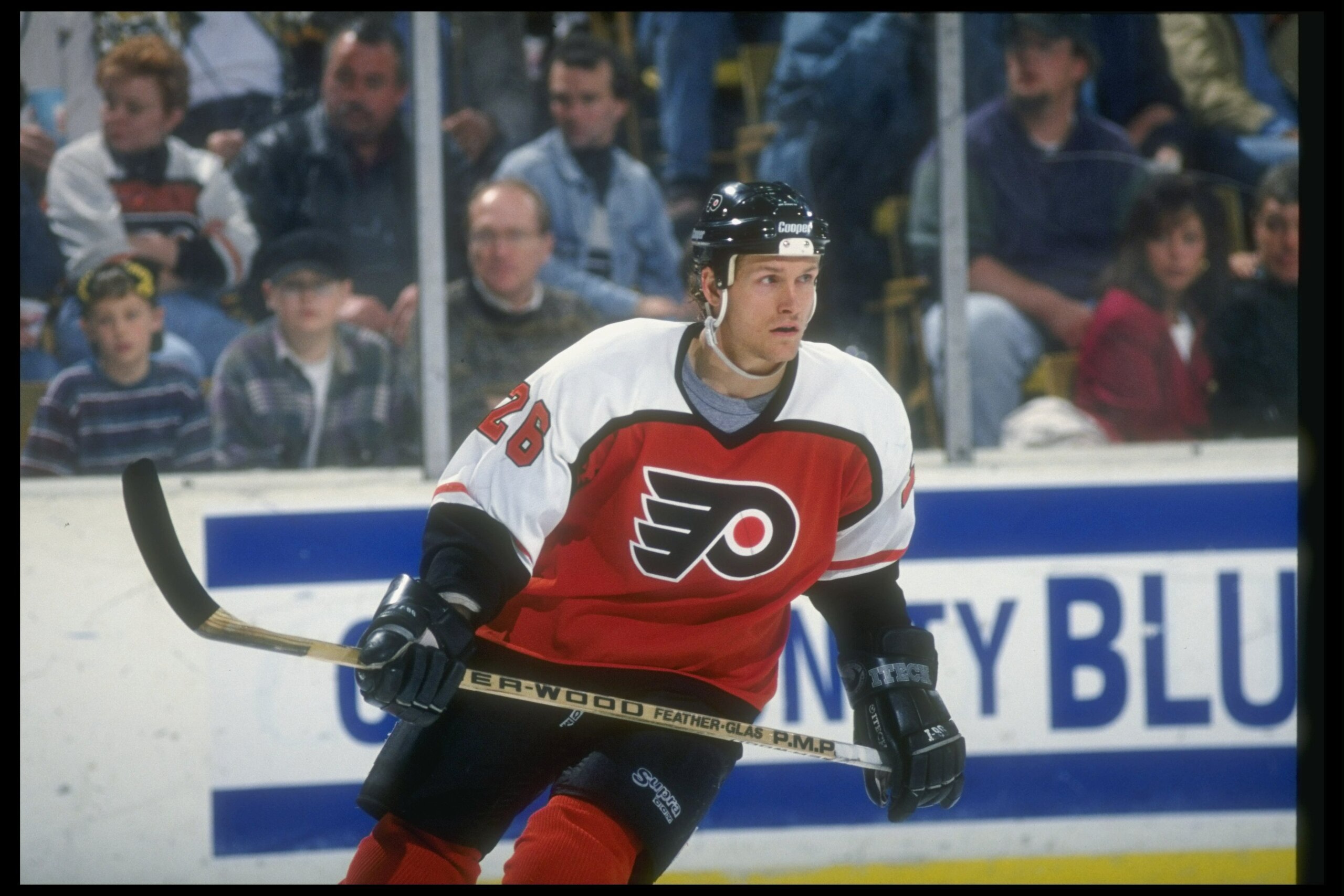 29 Mar 1996:  Leftwinger John Druce of the Philadelphia Flyers looks on during a game against the Buffalo Sabres at Memorial Auditorium in Buffalo, New York. Mandatory Credit: Rick Stewart  /Allsport