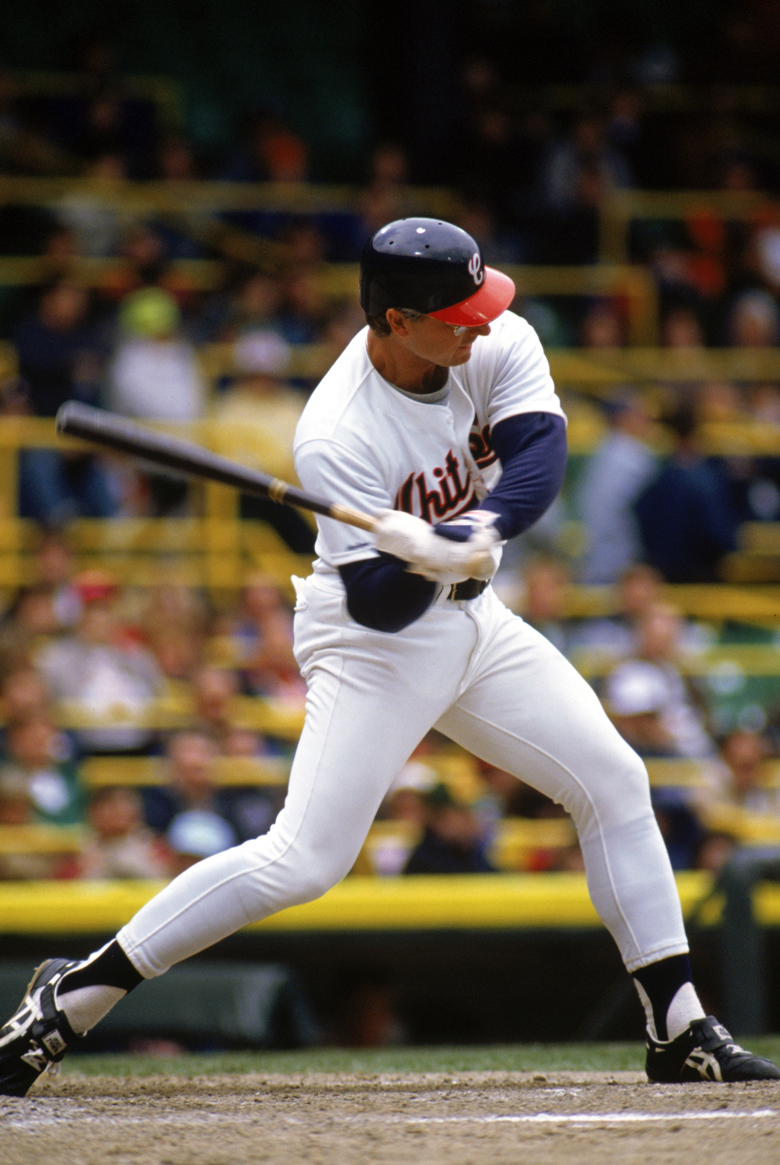 1990:  Ron Kittle of the Chicago White Sox swings at the pitch during the 1990 season. (Photo by:  Jonathan Daniel/Getty Images)