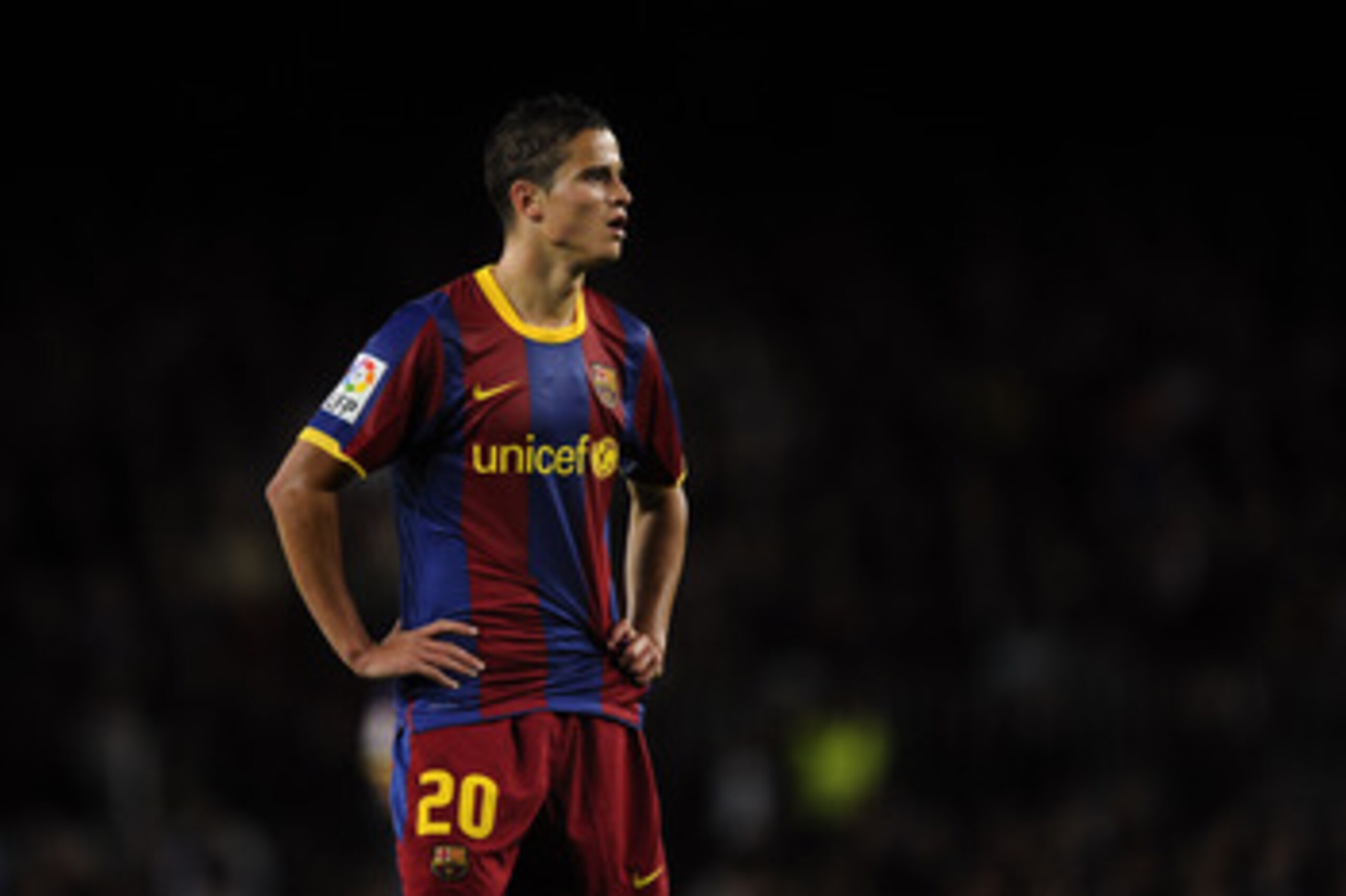 BARCELONA, SPAIN - APRIL 23:  Ibrahim Afellay of FC Barcelona looks on during the La Liga match between Barcelona and CA Osasuna at Camp Nou Stadium on April 23, 2011 in Barcelona, Spain. Barcelona won 2-0.  (Photo by David Ramos/Getty Images)