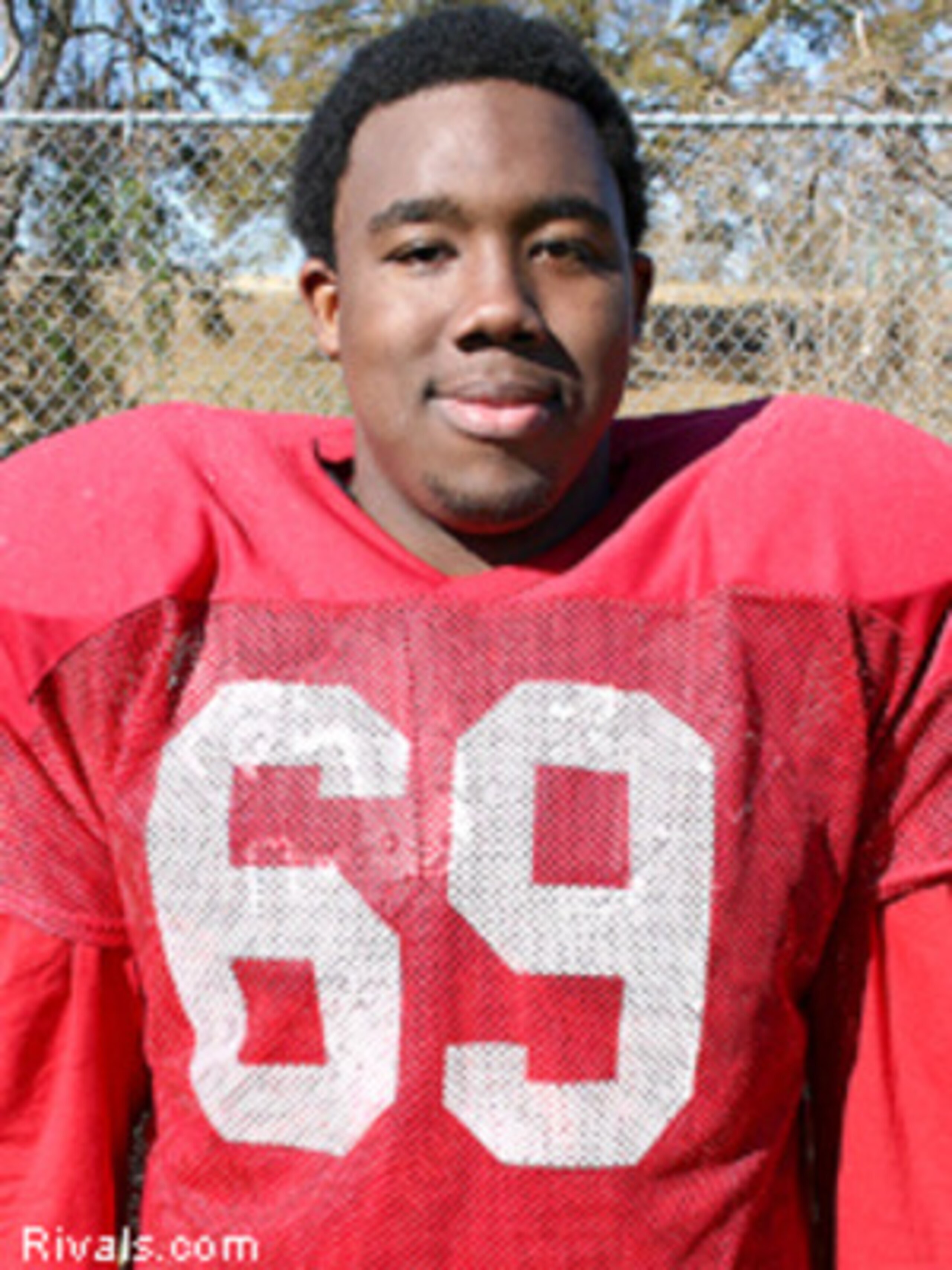 http://rivals.yahoo.com/footballrecruiting/football/recruiting/recruit-photos-46796;_ylt=ArxaOvhj4MsxDgeNZoXLAdFHPZB4#photoViewer=62681