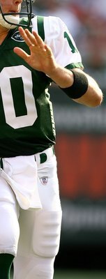 EAST RUTHERFORD, NJ - SEPTEMBER 17:  Quarterback Chad Pennington #10 of the New York Jets runs before passing the ball during the first quarter of the game against the New England Patriots on September 17, 2006 at Giants Stadium in East Rutherford, New Je