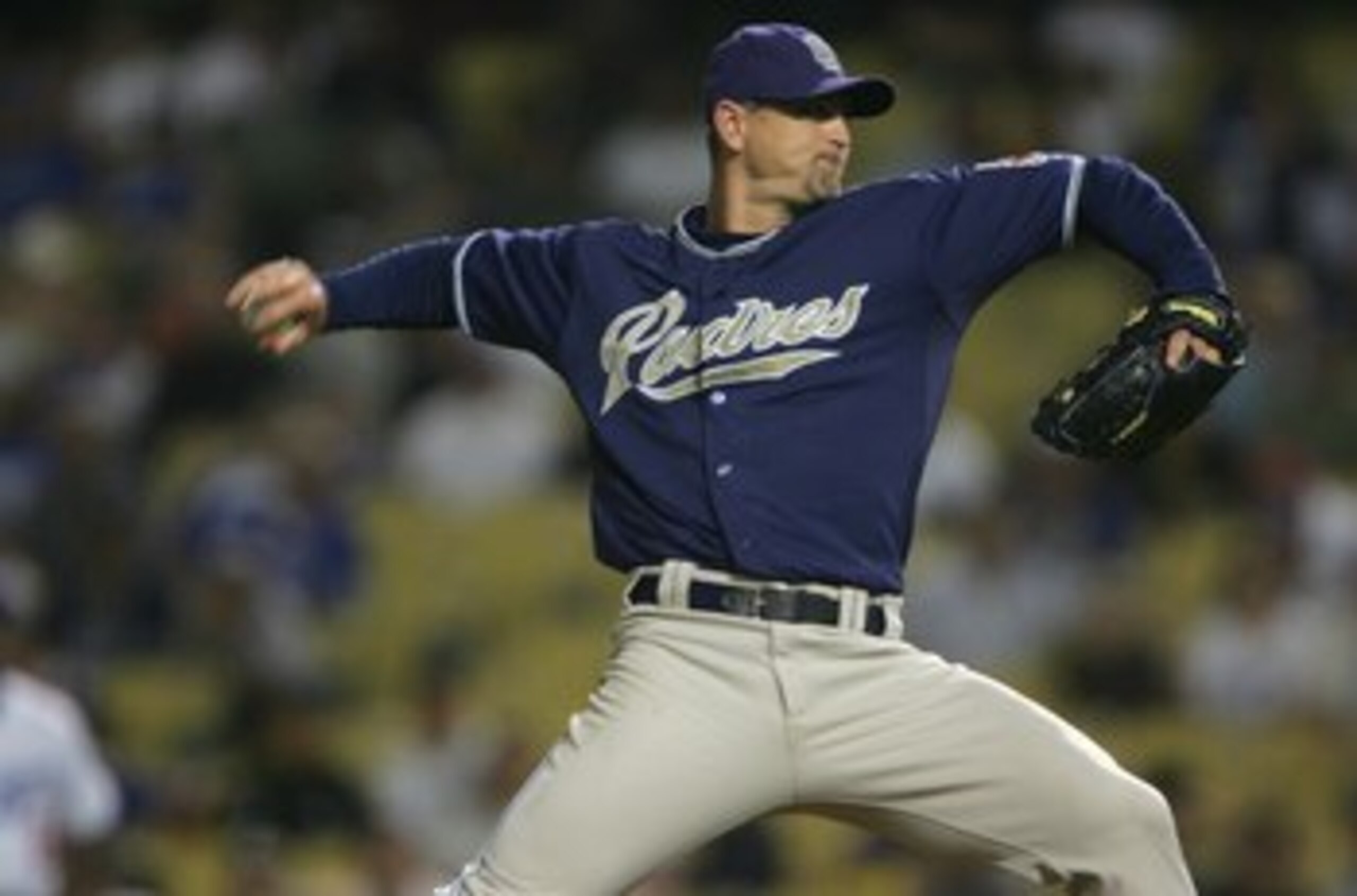 LOS ANGELES - JUNE 29:  Trevor Hoffman #51 of the San Diego Padres pitches against the Los Angeles Dodgers on June 29, 2007 at Dodger Stadium in Los Angeles, California. The Padres won 7-6. (Photo by Stephen Dunn/Getty Images)
