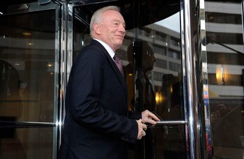 WASHINGTON, DC - MARCH 11:  Dallas Cowboys owner Jerry Jones arrives for labor talks at the Federal Mediation and Conciliation Service building March 11, 2011 in Washington, DC. Representatives from the National Football League (NFL) and National Football