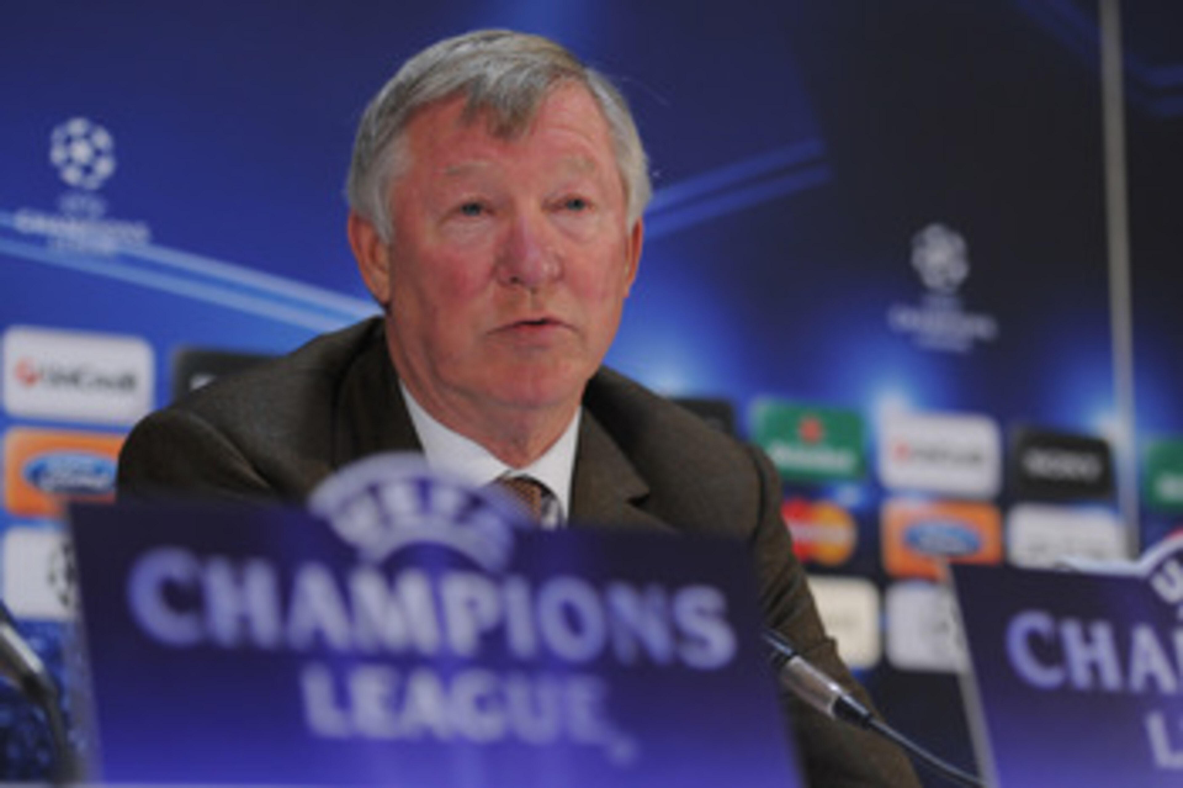 MANCHESTER, ENGLAND - MAY 03: Sir Alex Ferguson speaks to the media during a press conference ahead of their UEFA Champions League semi final second leg match against Schalke 04 at the Carrington Training Ground on May 3, 2011 in Manchester, England. (P MANCHESTER, ENGLAND - MAY 03: Sir Alex Ferguson speaks to the media during a press conference ahead of their UEFA Champions League semi final second leg match against Schalke 04 at the Carrington Training Ground on May 3, 2011 in Manchester, England. (P