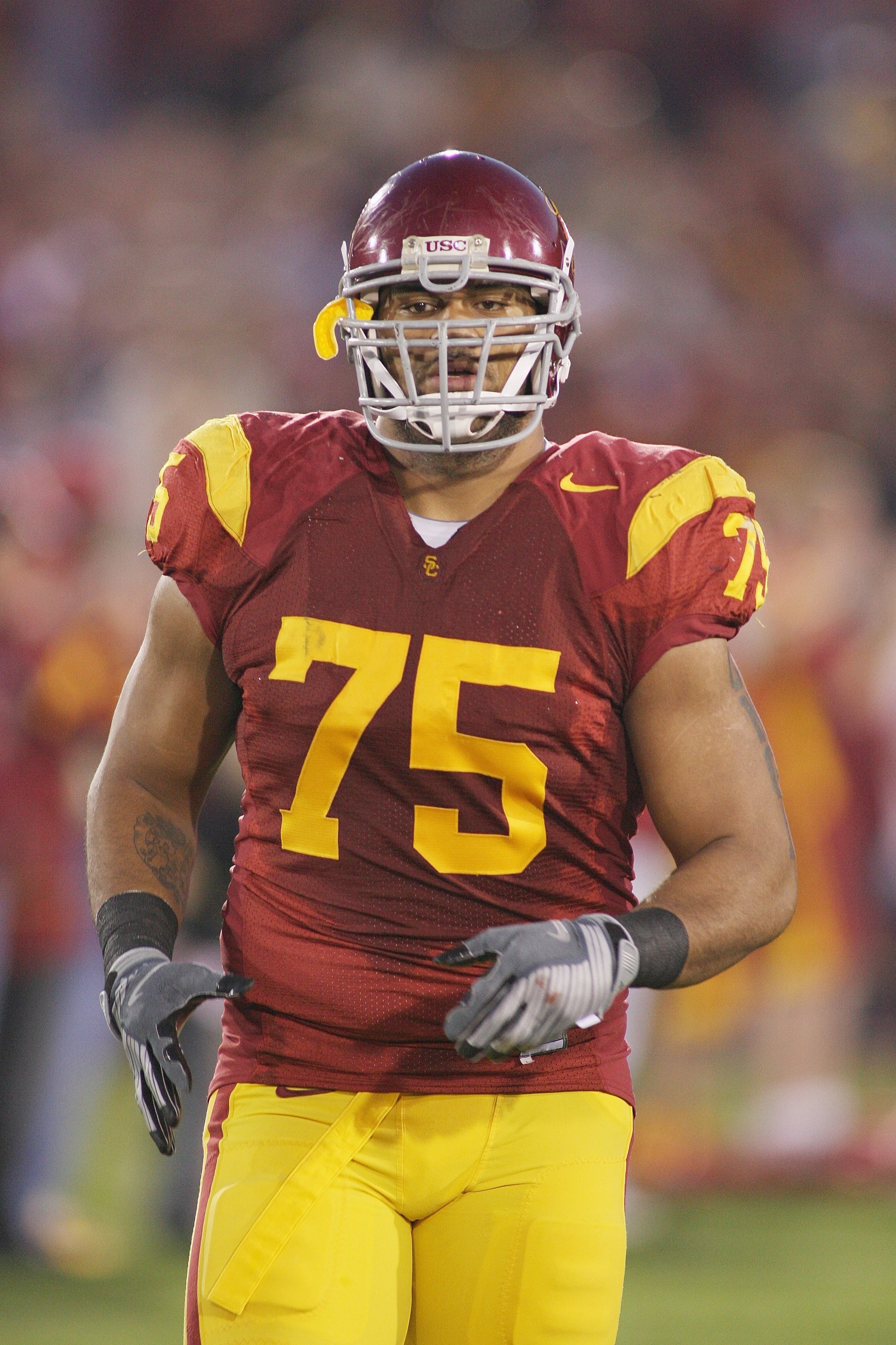 LOS ANGELES - NOVEMBER 29:  Matt Kalil #75 of the USC Trojans looks on against the Notre Dame Fighting Irish on November 29, 2008 at the Los Angeles Memorial Coliseum in Los Angeles, California.  USC won 38-3.  (Photo by Jeff Golden/Getty Images)