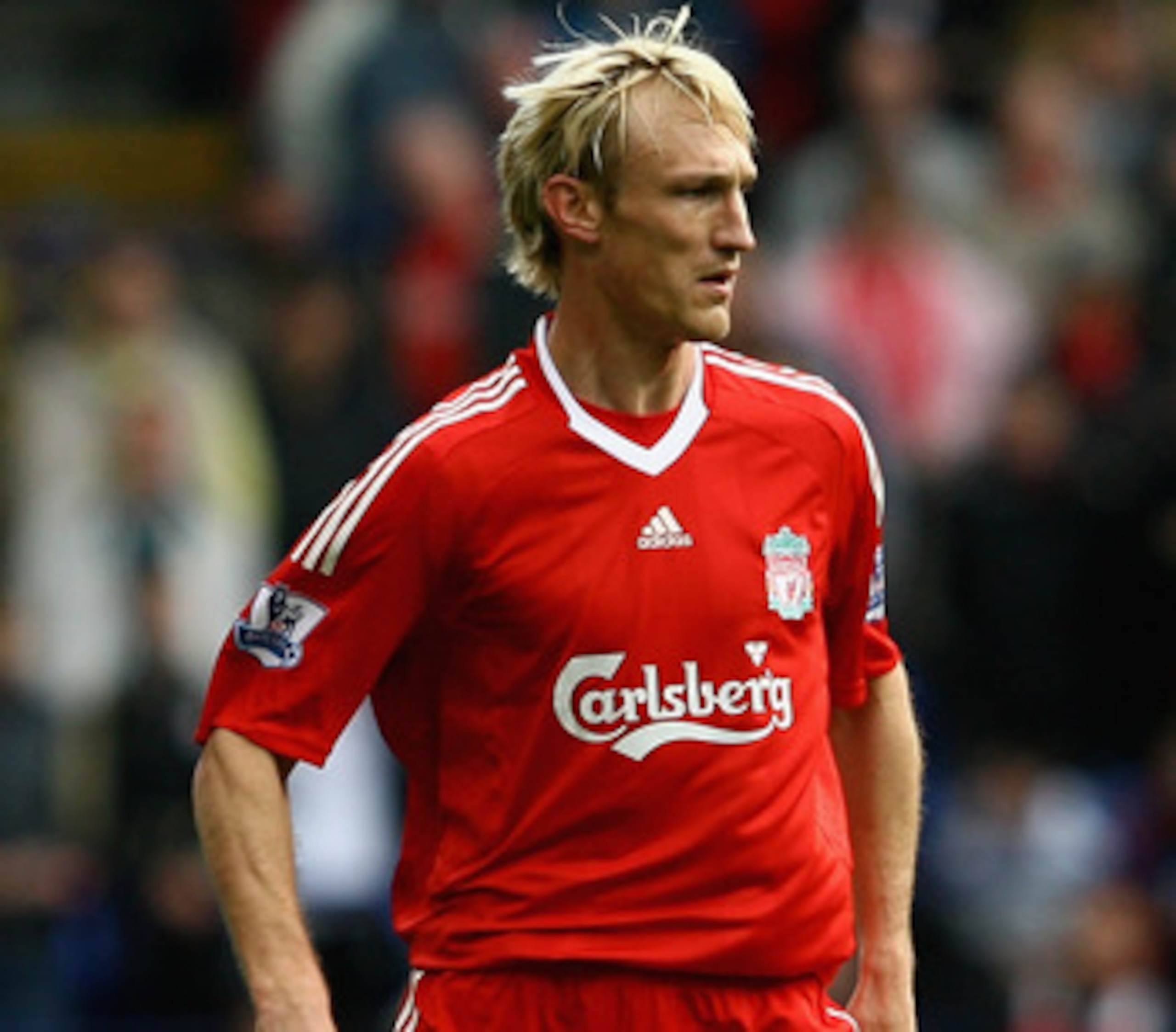 BOLTON, UNITED KINGDOM - NOVEMBER 15:  Sami Hyypia of Liverpool in action during the Barclays Premier League match between Bolton Wanderers and Liverpool at The Reebok Stadium on November 15, 2008 in Bolton, England.  (Photo by Clive Brunskill/Getty Image