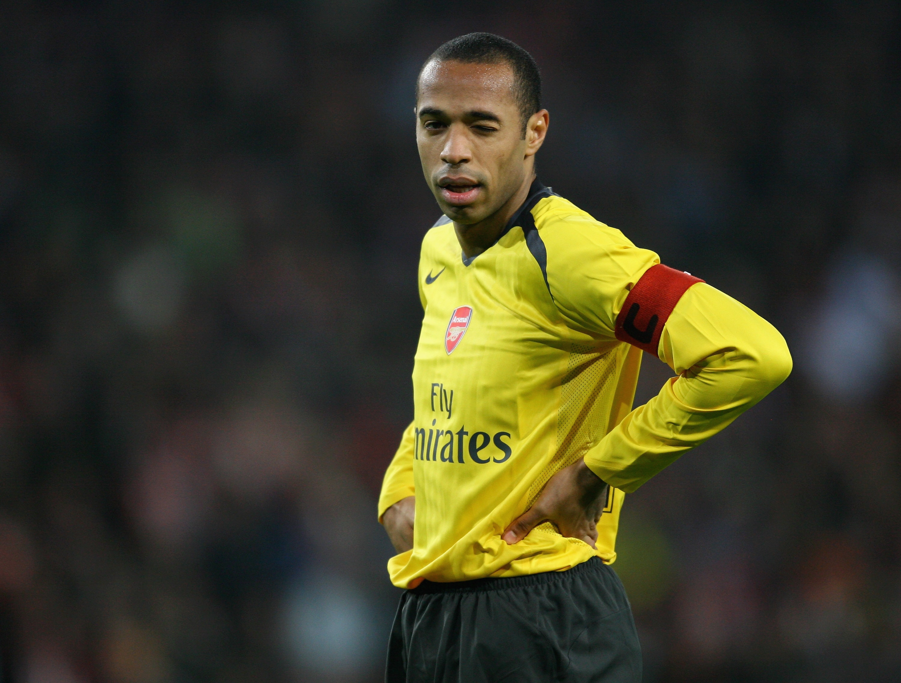 EINDHOVEN, NETHERLANDS - FEBRUARY 20:  Thierry Henry of Arsenal looks dejected during the UEFA Champions League Round of 16, first leg between PSV Eindhoven and Arsenal at the Philips Stadium on February 20, 2007 in Eindhoven, Netherlands.  (Photo by Shau