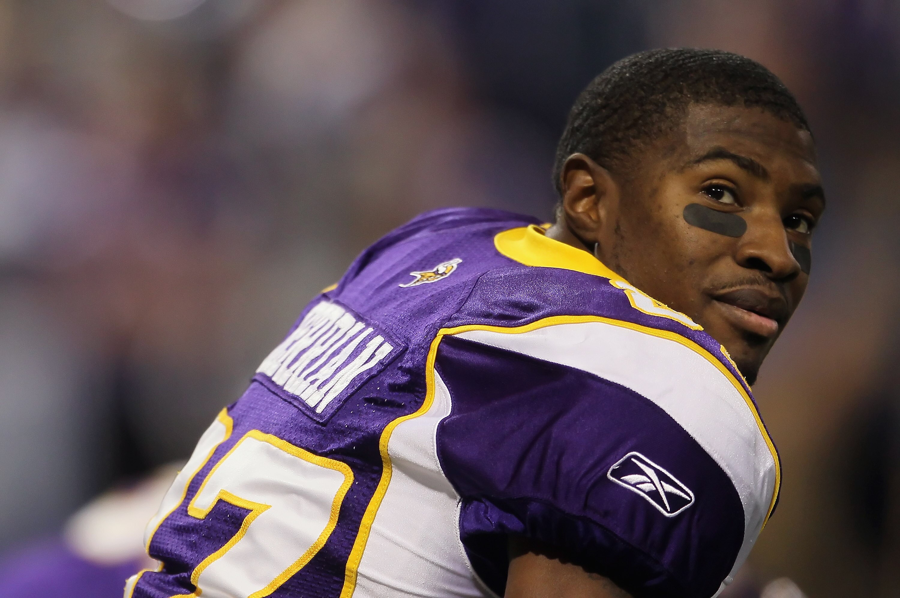 MINNEAPOLIS - SEPTEMBER 26:  Bernard Berrian #87 of the Minnesota Vikings looks on prior to the start of the game against the Detroit Lions at Mall of America Field on September 26, 2010 in Minneapolis, Minnesota.  (Photo by Jeff Gross/Getty Images)