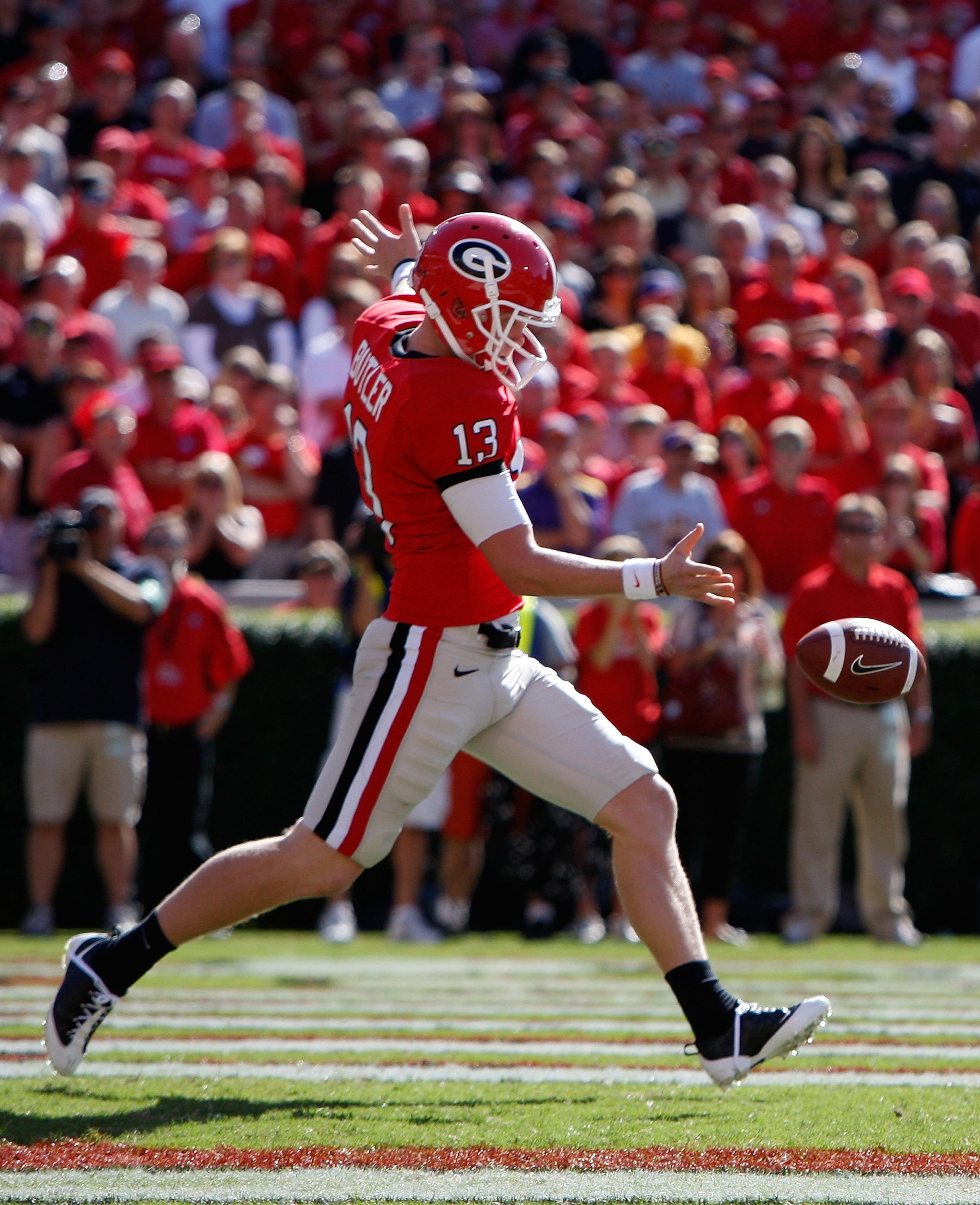 ATHENS, GA - OCTOBER 03:  Drew Butler #13 of the Georgia Bulldogs against the Louisiana State University Tigers at Sanford Stadium on October 3, 2009 in Athens, Georgia.  (Photo by Kevin C. Cox/Getty Images)
