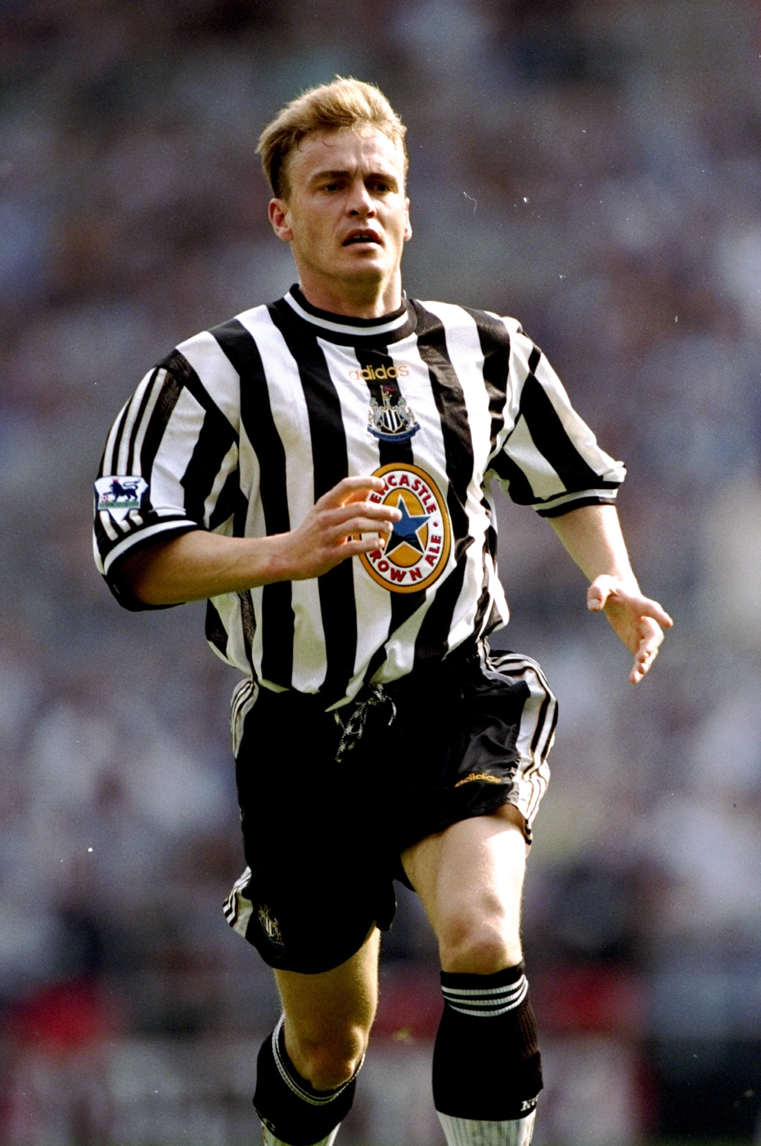 30 Aug 1998: Stephane Guivarc''h of Newcastle United in action during the FA Carling Premiership game against Liverpool at St James'' Park in Newcastle, England. Liverpool won 4-1. \ Mandatory Credit: Shaun Botterill /Allsport 30 Aug 1998: Stephane Guivarc''h of Newcastle United in action during the FA Carling Premiership game against Liverpool at St James'' Park in Newcastle, England. Liverpool won 4-1. \ Mandatory Credit: Shaun Botterill /Allsport