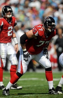 CHARLOTTE, NC - SEPTEMBER 28: Offensive tackle Tyson Clabo #77 of the Atlanta Falcons gets set at the line of scrimmage in the first quarter the game against the Carolina Panthers at Bank of America Stadium on September 28, 2008 in Charlotte, North Caroli