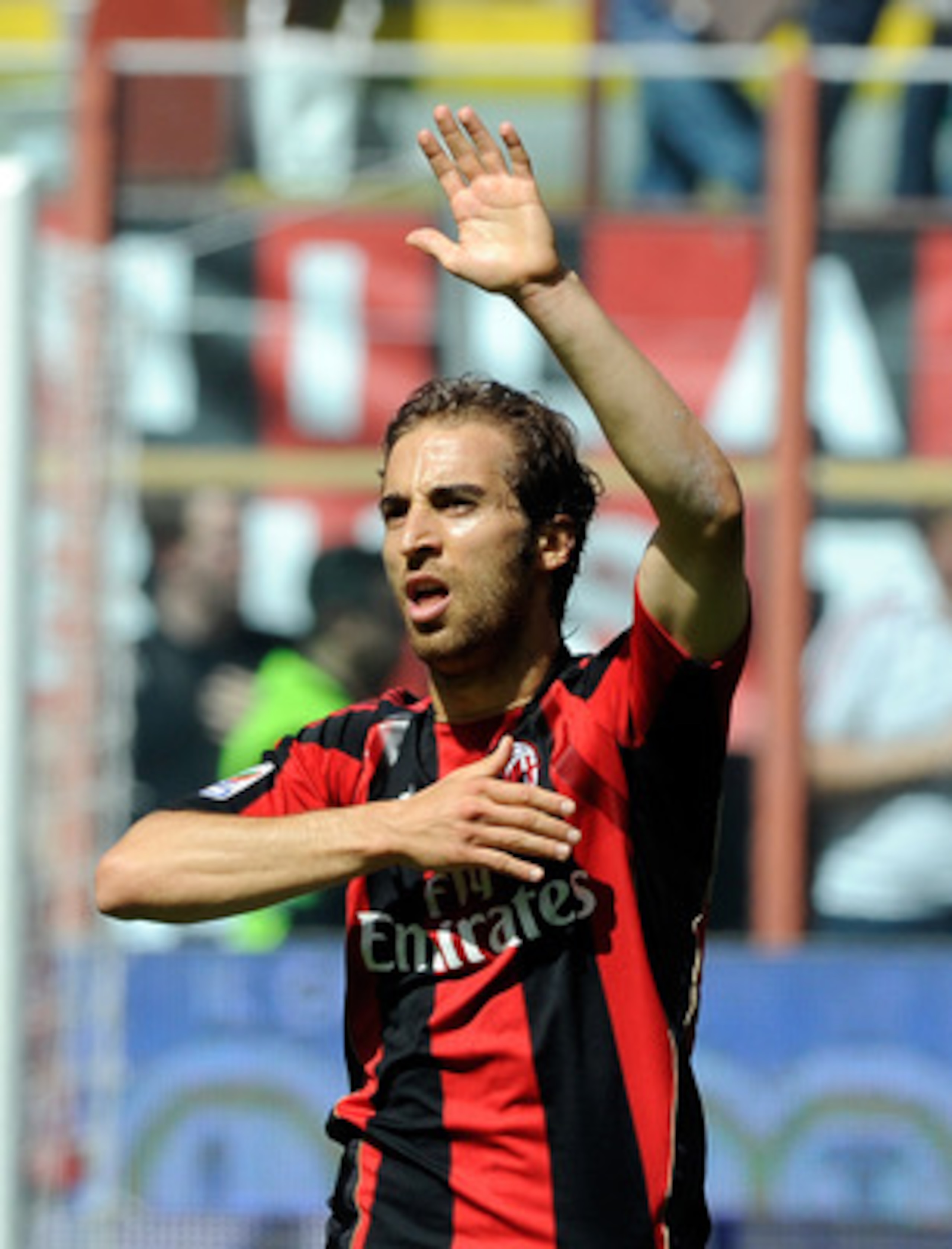 MILAN, ITALY - MAY 01: Mathieu Flamini of AC Milan celebrates scoring the first goal during the Serie A match between AC Milan and Bologna FC at Stadio Giuseppe Meazza on May 1, 2011 in Milan, Italy. (Photo by Claudio Villa/Getty Images) MILAN, ITALY - MAY 01: Mathieu Flamini of AC Milan celebrates scoring the first goal during the Serie A match between AC Milan and Bologna FC at Stadio Giuseppe Meazza on May 1, 2011 in Milan, Italy. (Photo by Claudio Villa/Getty Images)