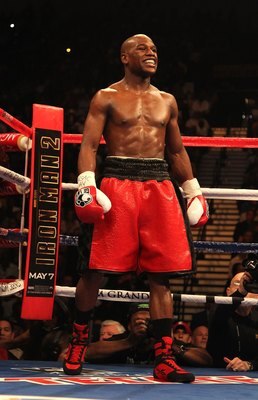 LAS VEGAS - MAY 01:  Floyd Mayweather Jr. looks on at the start of his welterweight fight against Shane Mosley at the MGM Grand Garden Arena on May 1, 2010 in Las Vegas, Nevada.  (Photo by Jed Jacobsohn/Getty Images)