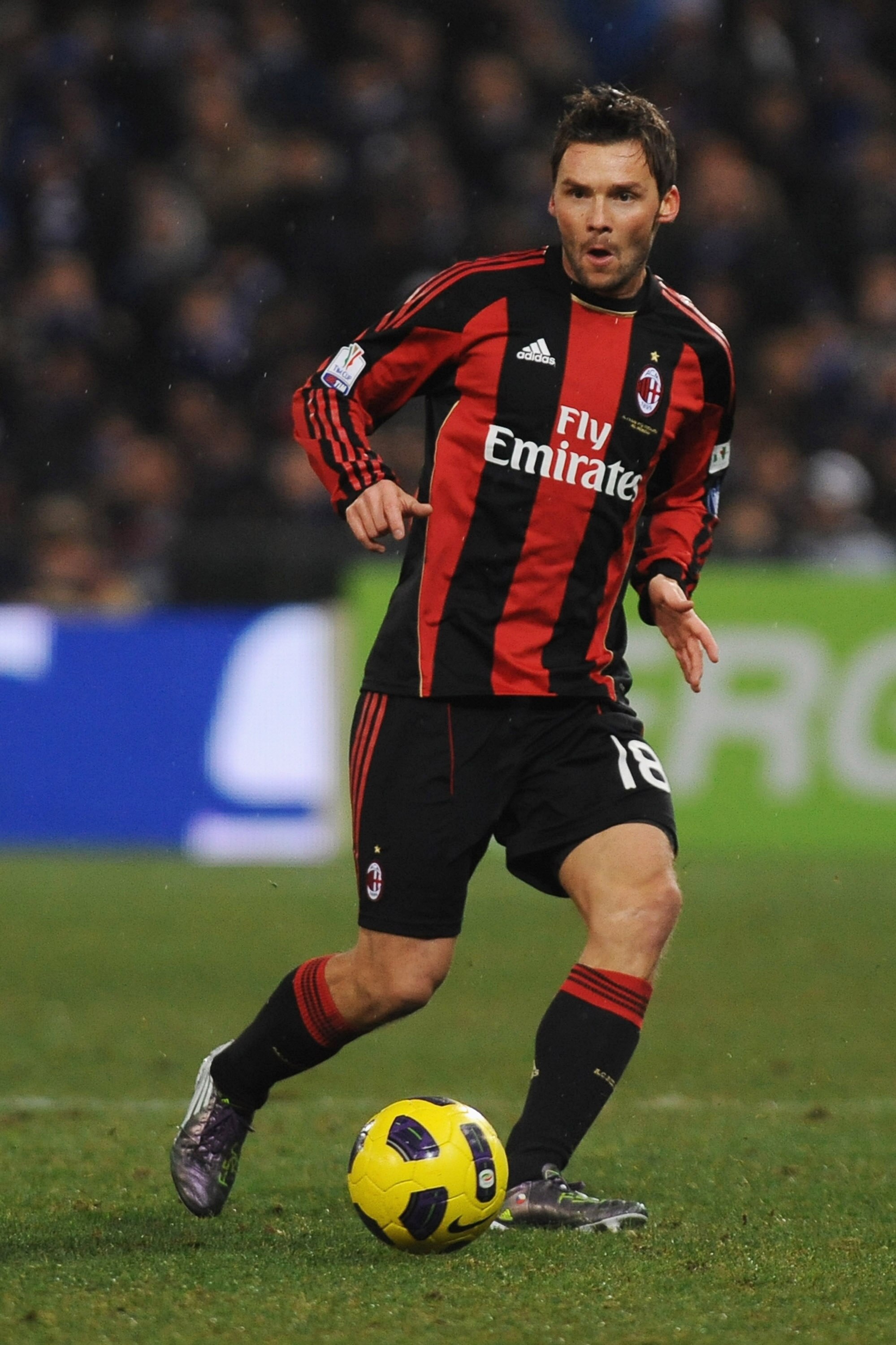 GENOA, ITALY - JANUARY 26:  Marek Jankulovski of AC Milan in action during the Tim Cup match between UC Sampdoria and AC Milan at Luigi Ferraris Stadium on January 26, 2011 in Genoa, Italy.  (Photo by Valerio Pennicino/Getty Images)
