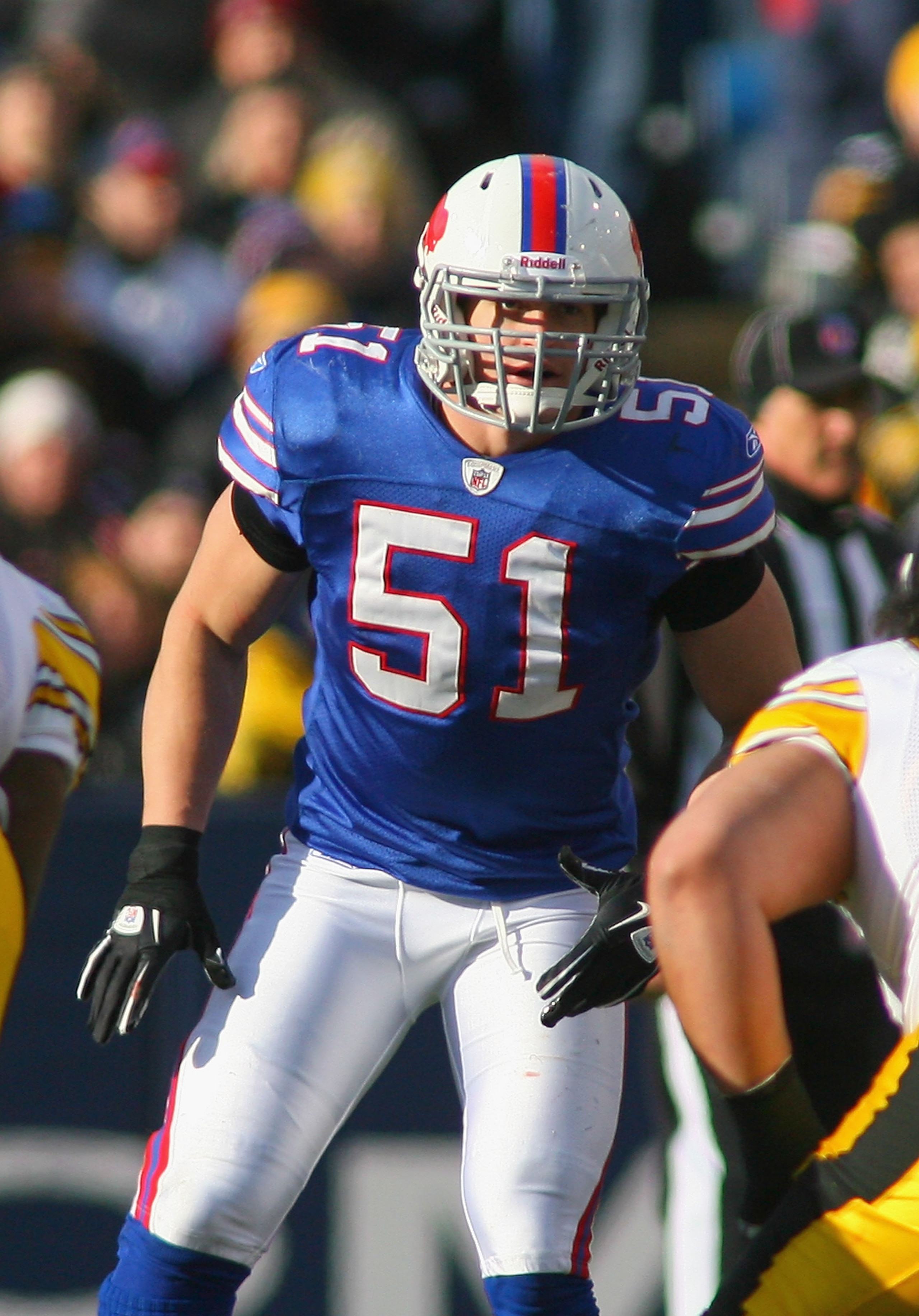 ORCHARD PARK, NY - NOVEMBER 28: Paul Posluszny #51 of the Buffalo Bills plays against the Pittsburgh Steelers at Ralph Wilson Stadium on November 28, 2010 in Orchard Park, New York. Pittsburgh won 19-16 in overtime. (Photo by Rick Stewart/Getty Images) ORCHARD PARK, NY - NOVEMBER 28: Paul Posluszny #51 of the Buffalo Bills plays against the Pittsburgh Steelers at Ralph Wilson Stadium on November 28, 2010 in Orchard Park, New York. Pittsburgh won 19-16 in overtime. (Photo by Rick Stewart/Getty Images)
