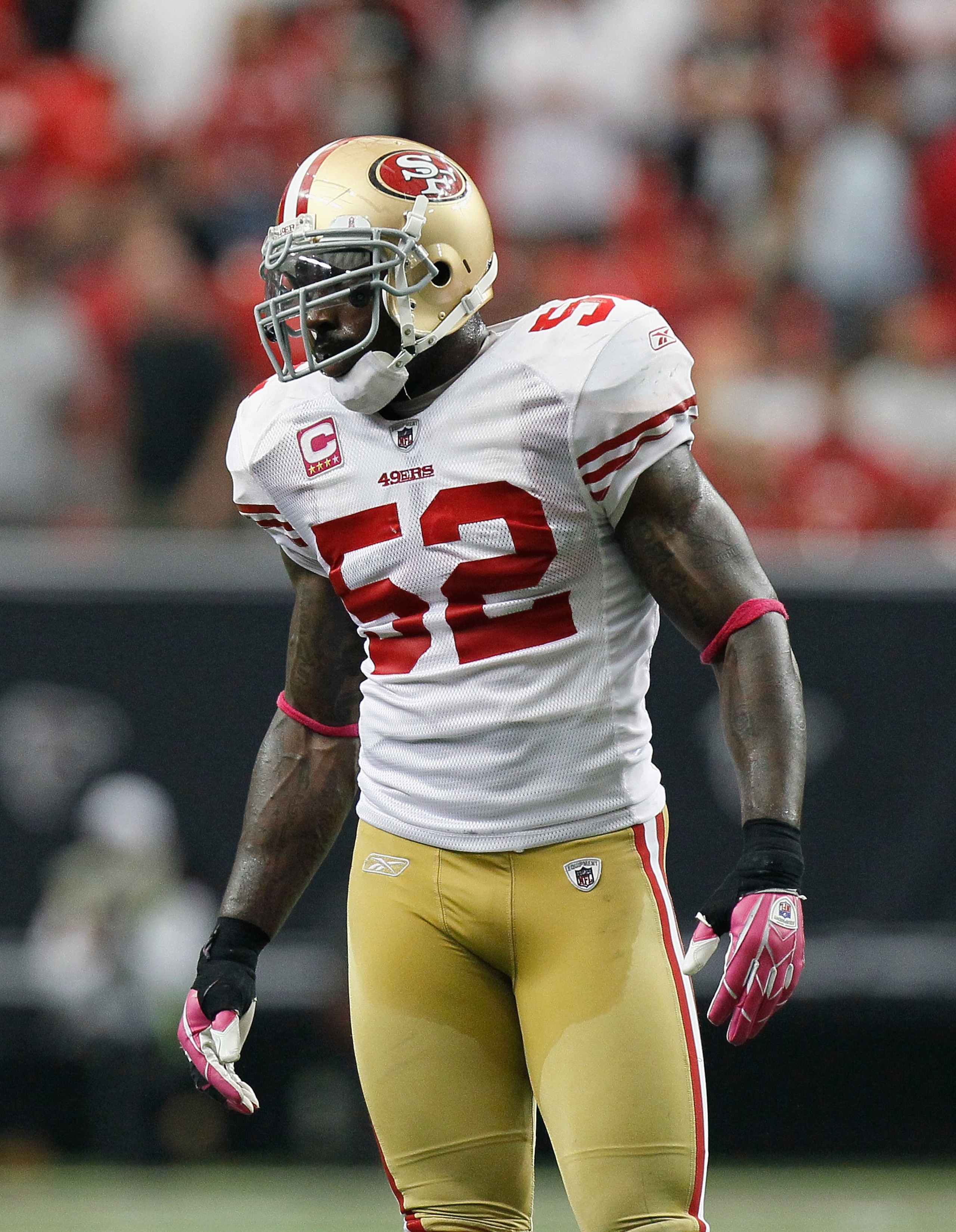 ATLANTA - OCTOBER 03: Patrick Willis #52 of the San Francisco 49ers against the Atlanta Falcons at Georgia Dome on October 3, 2010 in Atlanta, Georgia. (Photo by Kevin C. Cox/Getty Images) ATLANTA - OCTOBER 03: Patrick Willis #52 of the San Francisco 49ers against the Atlanta Falcons at Georgia Dome on October 3, 2010 in Atlanta, Georgia. (Photo by Kevin C. Cox/Getty Images)